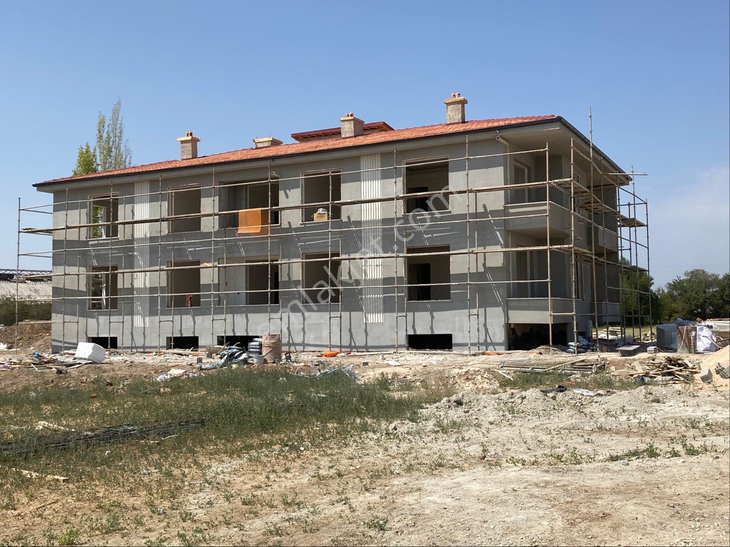 Bahçeşehir Mah. Yaylapınar Kaş Cad. Halı Saha Yanı 3+1 Yüksek Giriş
