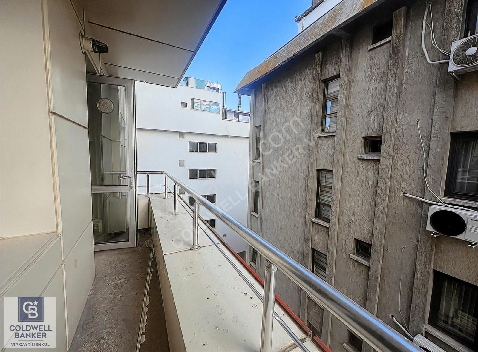 Menekşe-2'de Asansörlü İş Merkezinde Kiralık 2+1 Ofis - Görsel 20