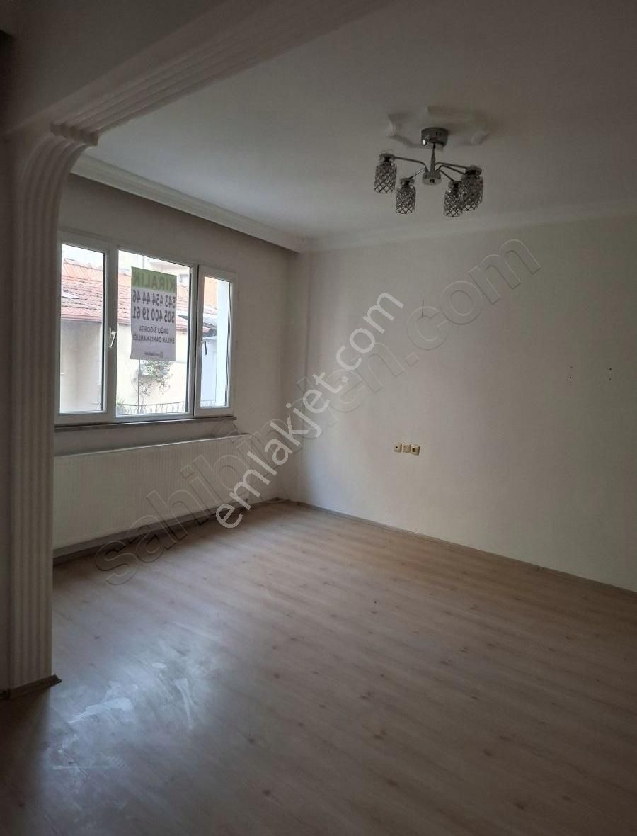 Manisa Akhisar Merkezi Konumda Kiralık Daire