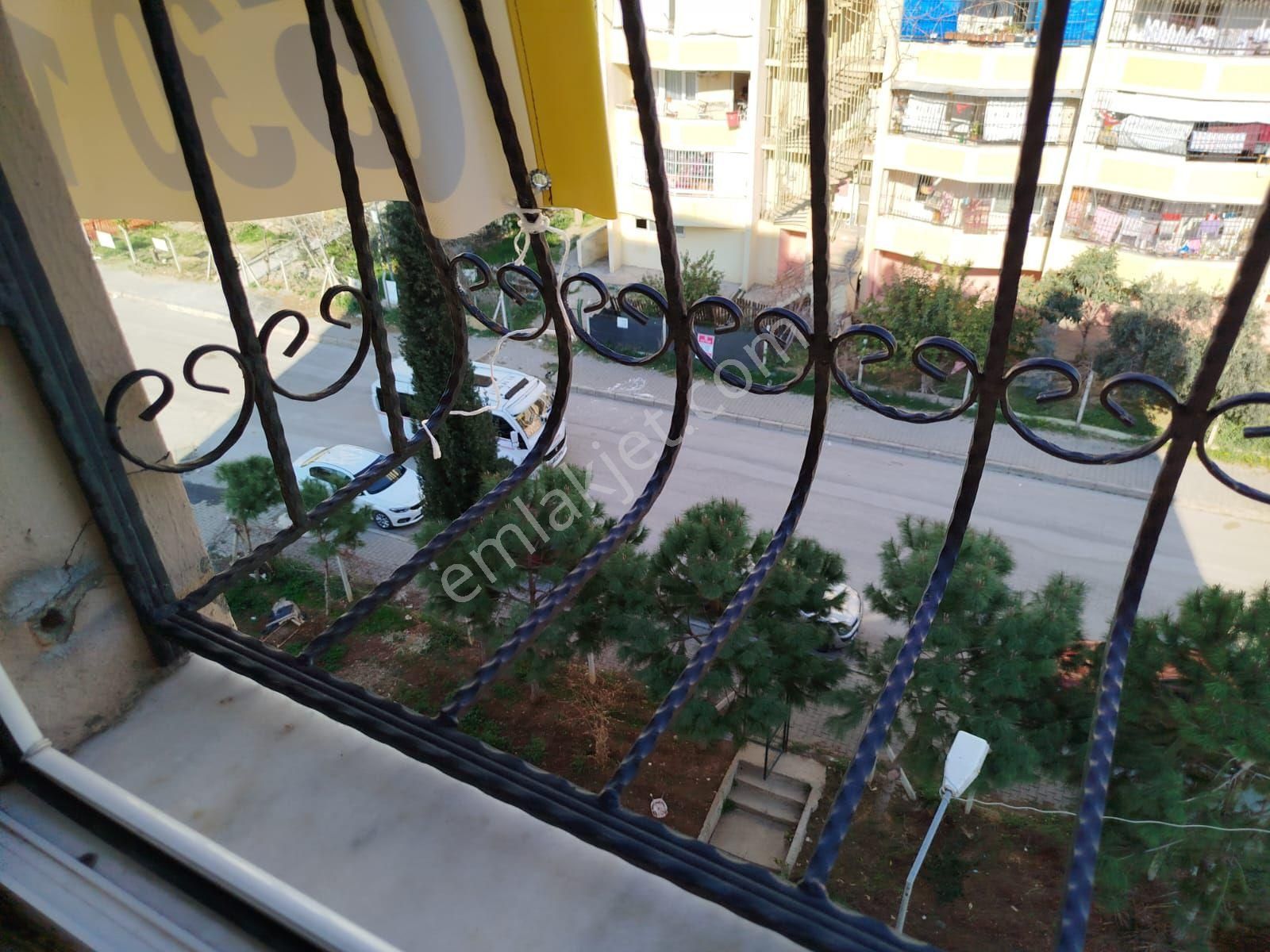 Osmangazi Mahallesinde Site İçerisinde 3+1 Satılık İskanlı Hasarsız Daire - Görsel 20