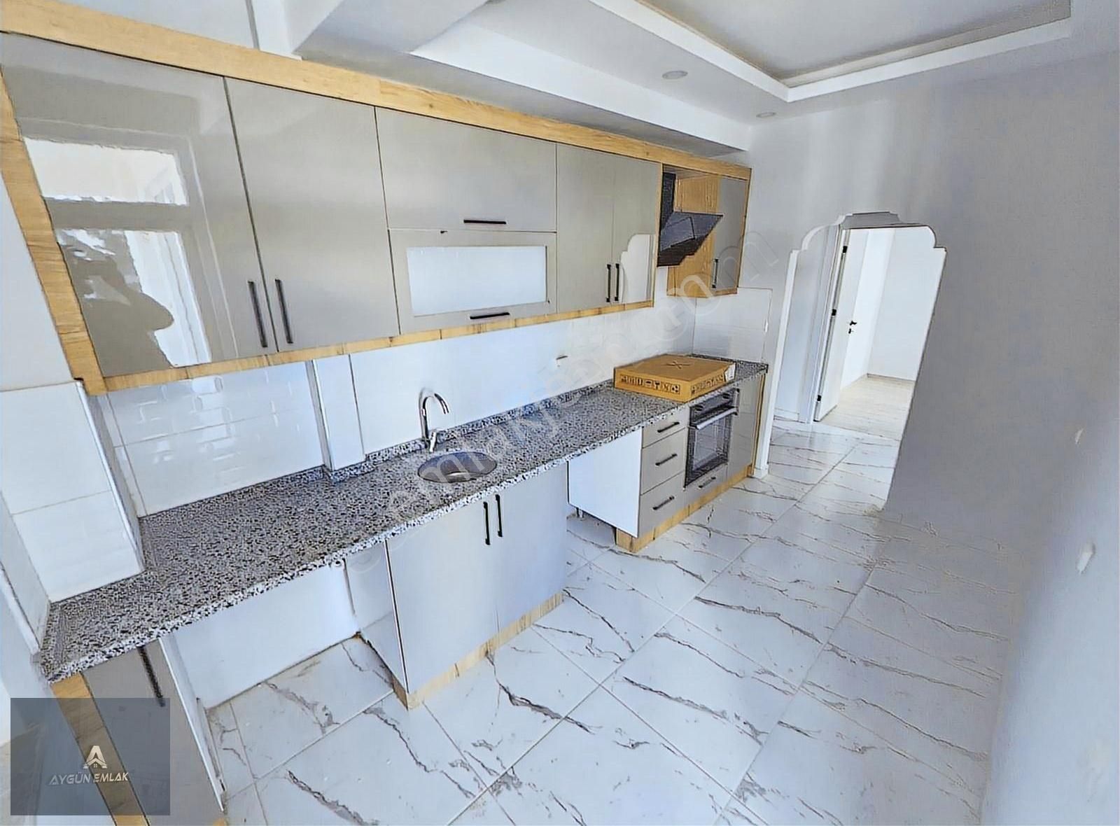 Kütükçü De Katta Kredi Sıkıntısız Asansörlü 2+1 Satılık Daire