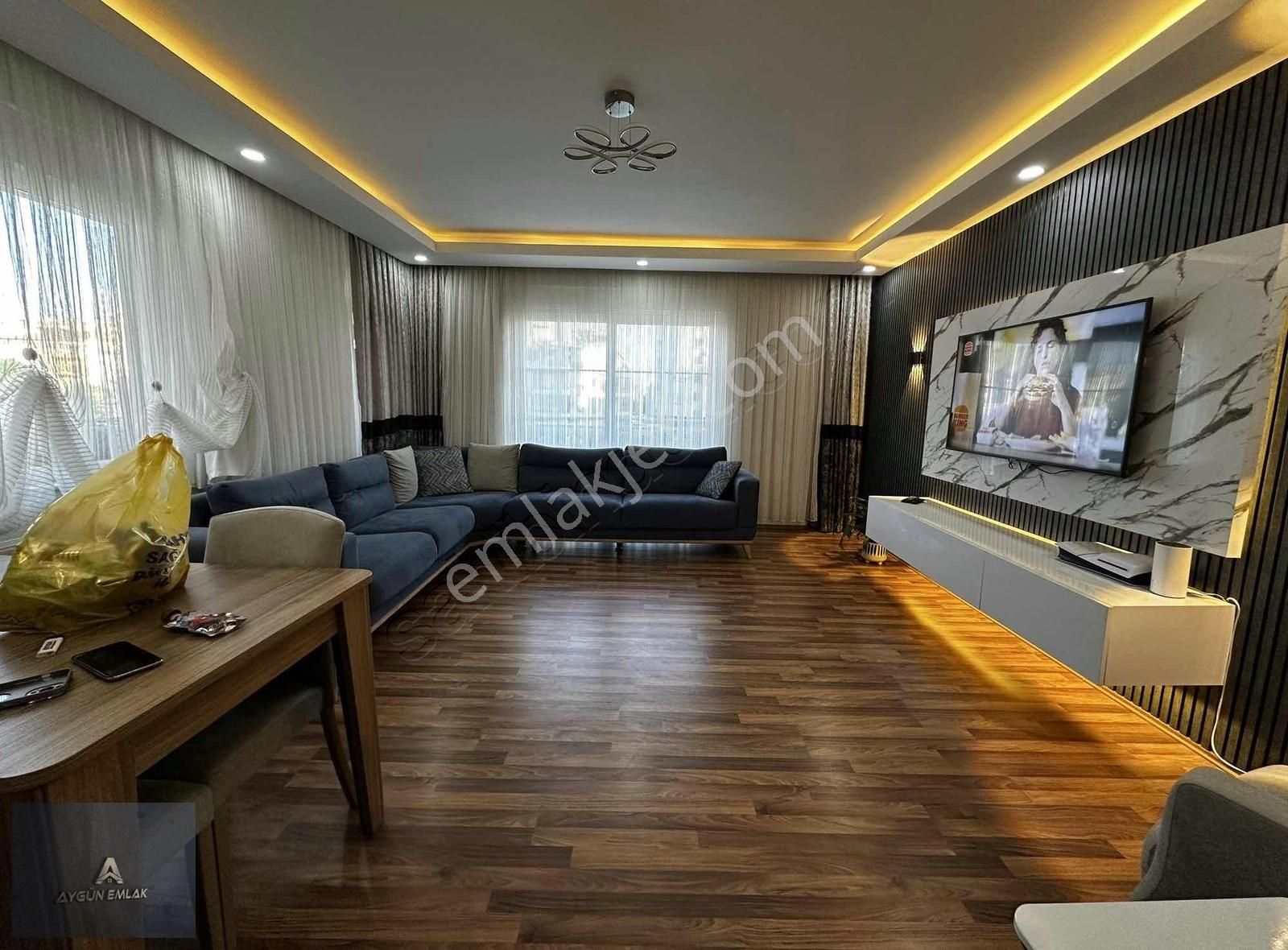 3+1 Sıte İçi Ayrı Mutfak Güzel Geniş Doğalgazlı