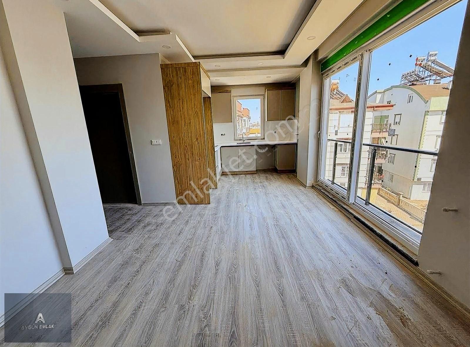 Mehmet Akif'de Katta Satılık 1+1 İskanlı Sıfır Daire