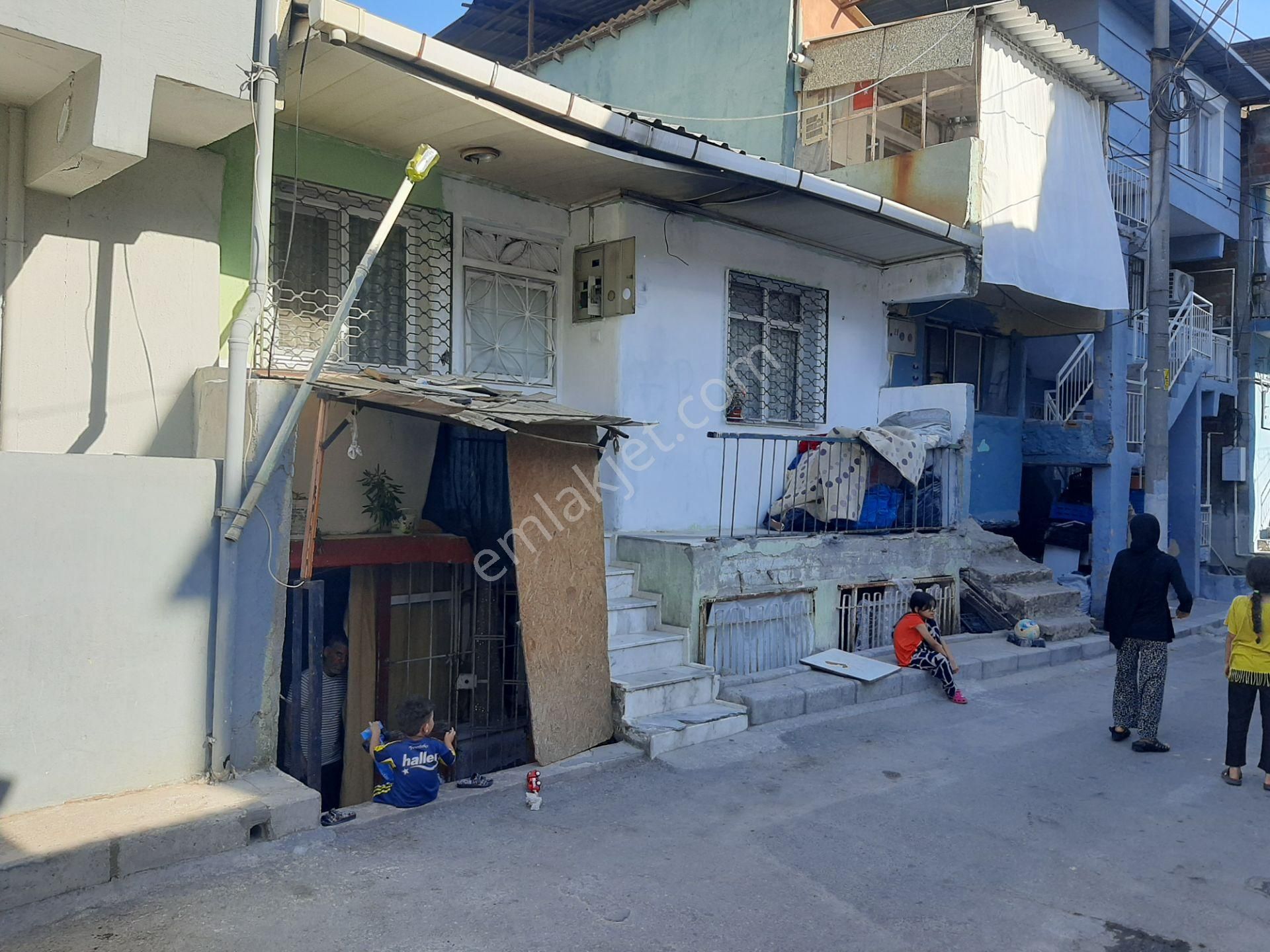 Karabağlar Eserken Te 3+1 Müstakil Bahçeli Satılık Ev - Görsel 17