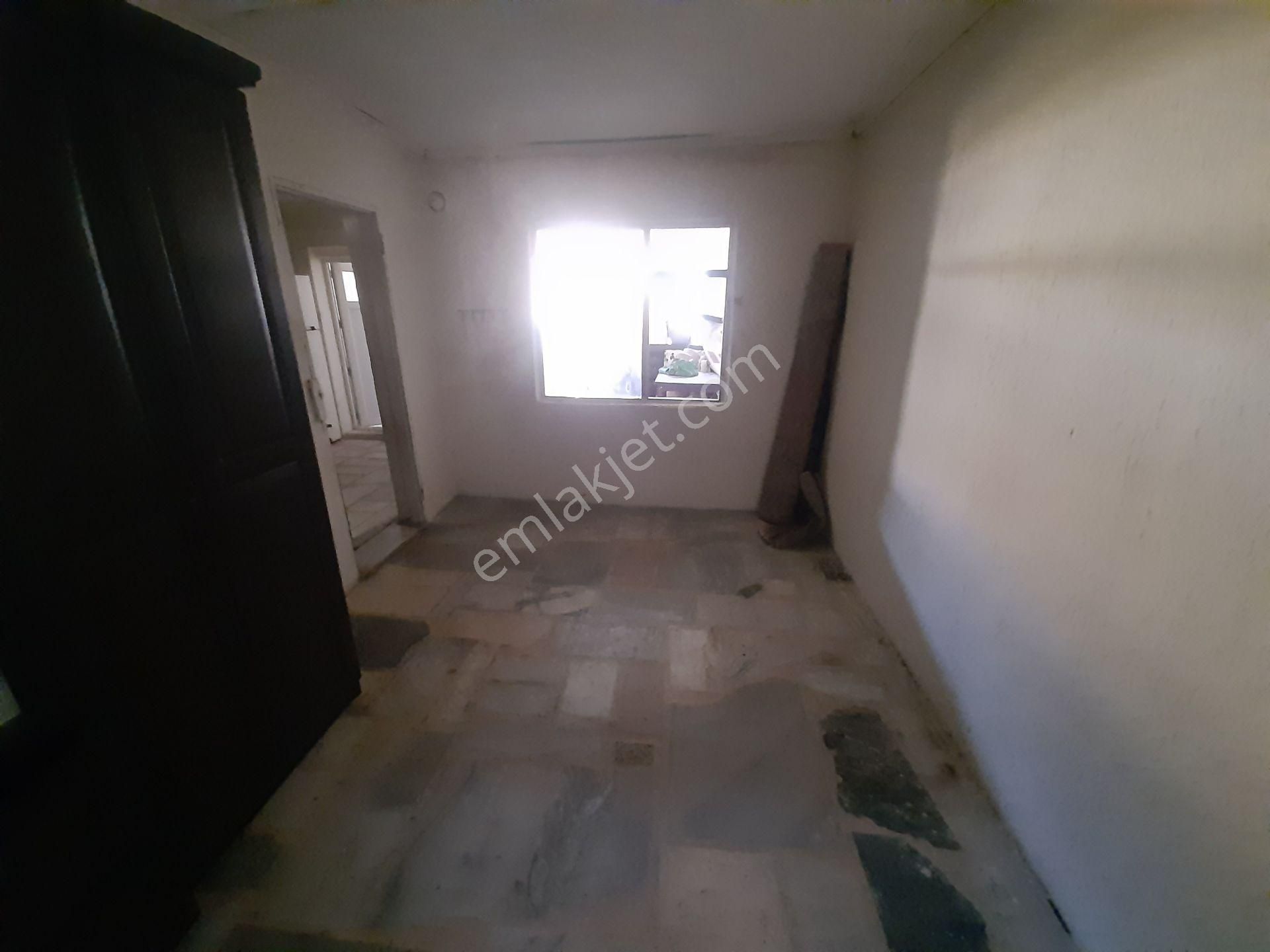 Karabağlar Eserken Te 3+1 Müstakil Bahçeli Satılık Ev - Görsel 15