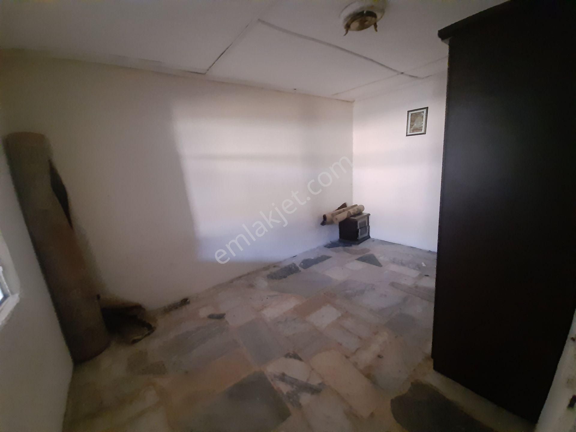 Karabağlar Eserken Te 3+1 Müstakil Bahçeli Satılık Ev - Görsel 13