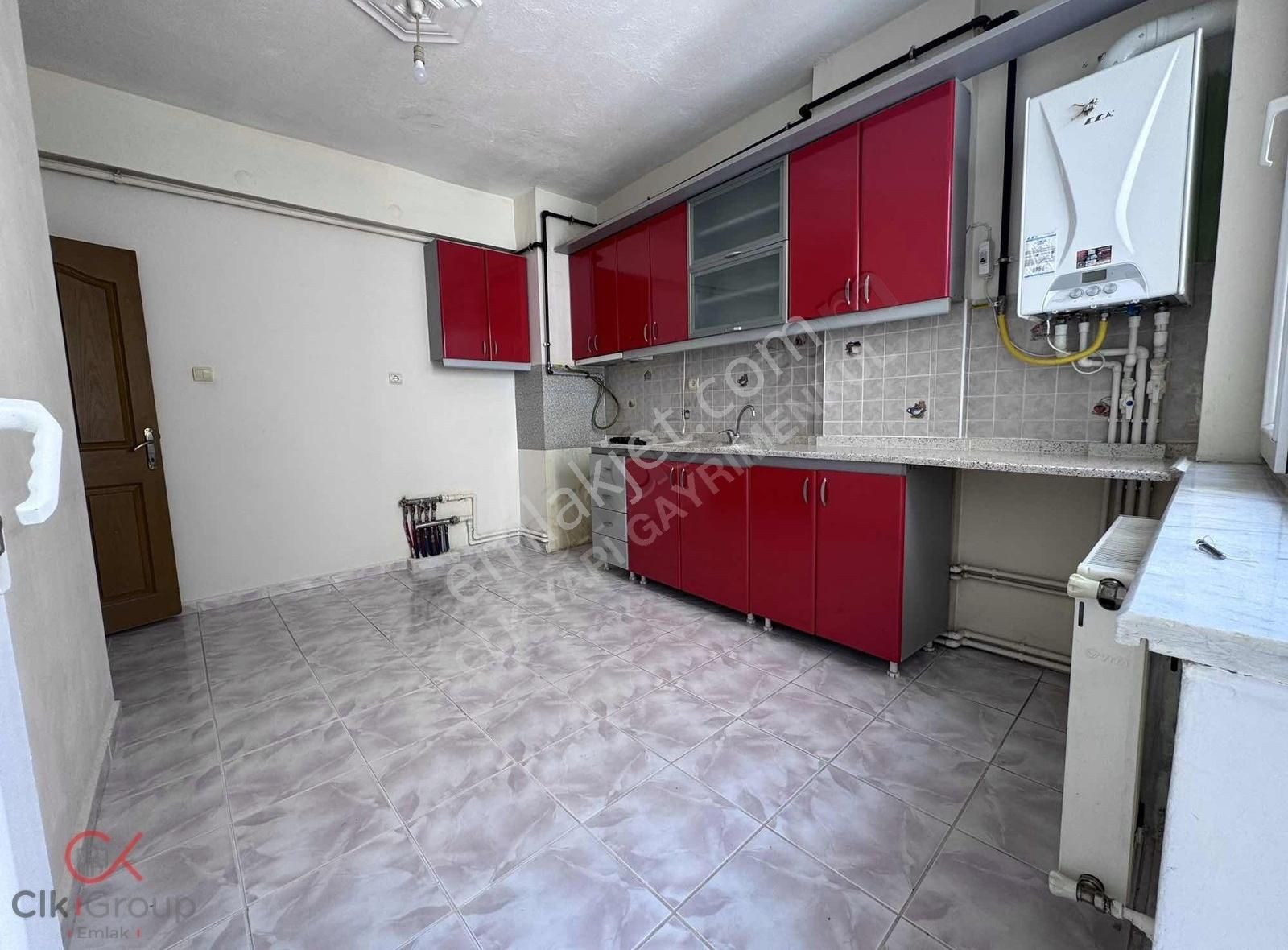 Clk Gm'den Gökmeydan'da Satılık Arakat Asansörlü 2+1 Daire