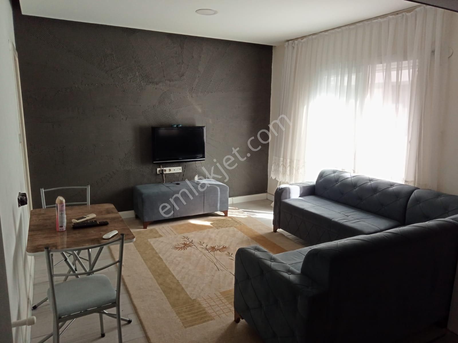 Balcova Eğitim Mah Pazar Yeri Yanı 1+1 Eşyalı Kiralık Daire