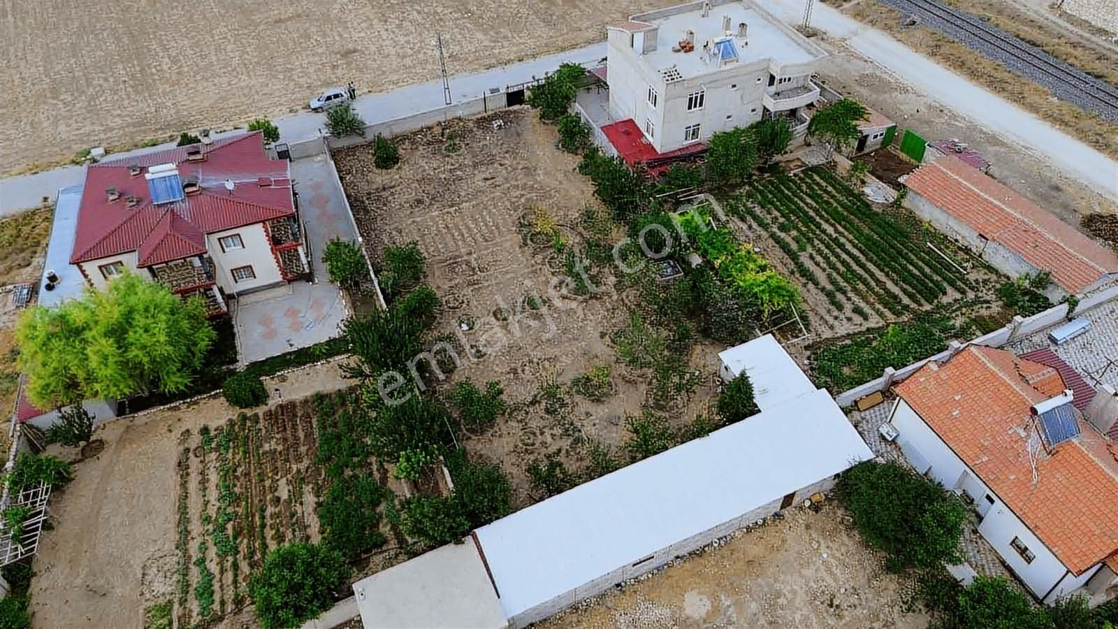 Saray Emlak'tan Satılık Niğde Aktaş/yeni Mah. 945 M2 İmarlı Arsa