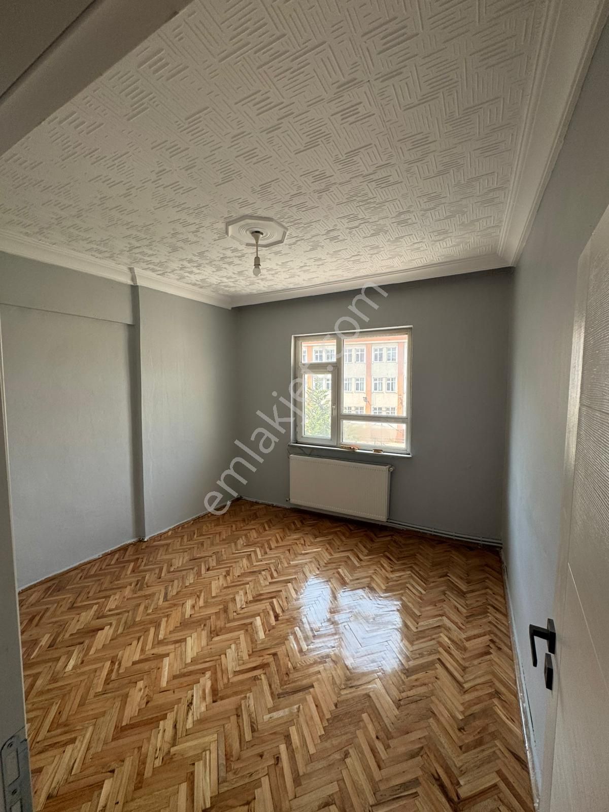 Aydın İnş. Uğurmumcu Mh. Tramvaya Yakın 2+1 100m2