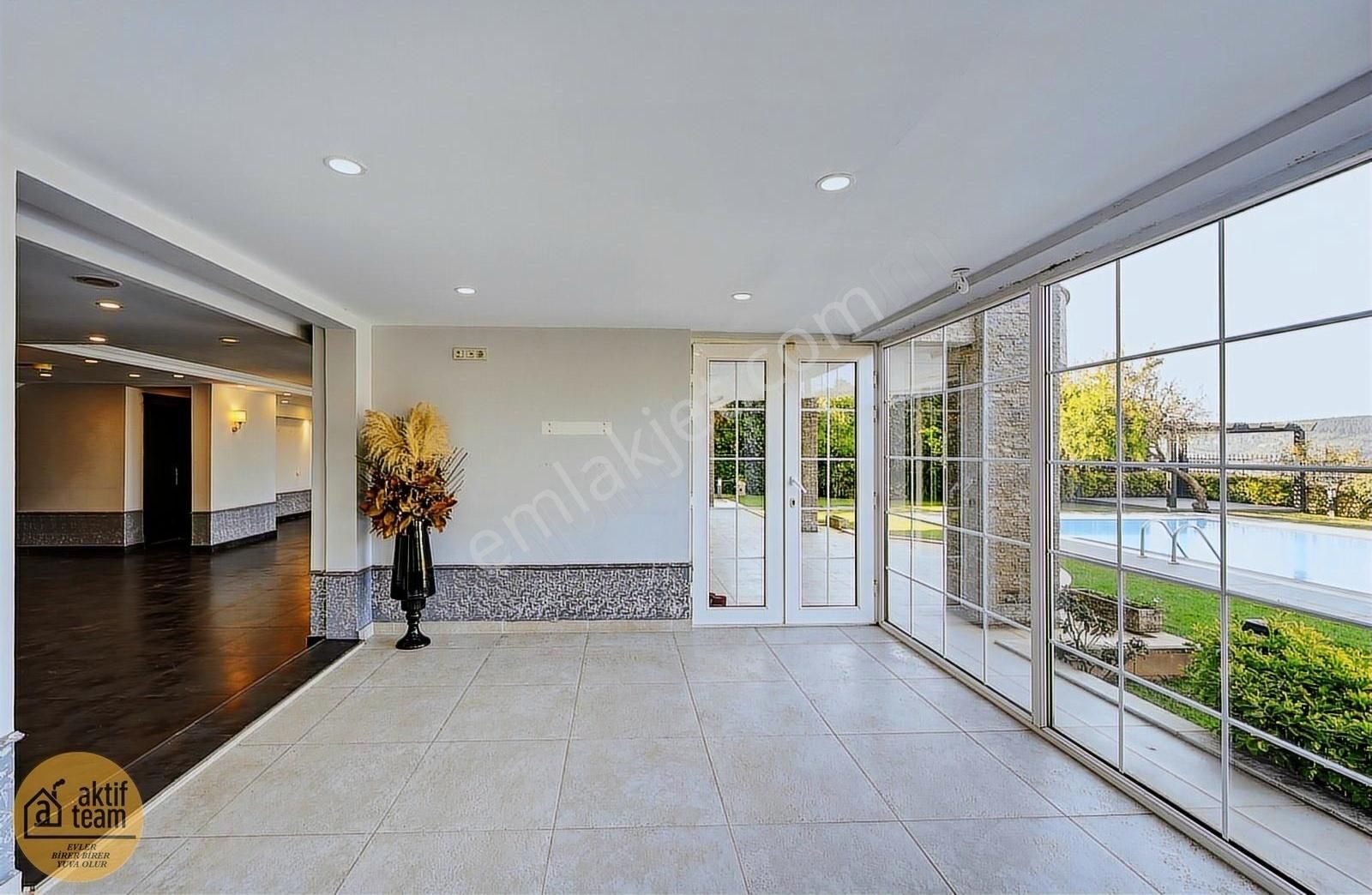 Acarkent'de Özel Konumlu, Boğaz Manzaralı Kiralık Br Villa - Görsel 9