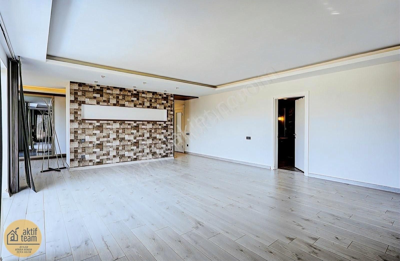 Acarkent'de Özel Konumlu, Boğaz Manzaralı Kiralık Br Villa - Görsel 5