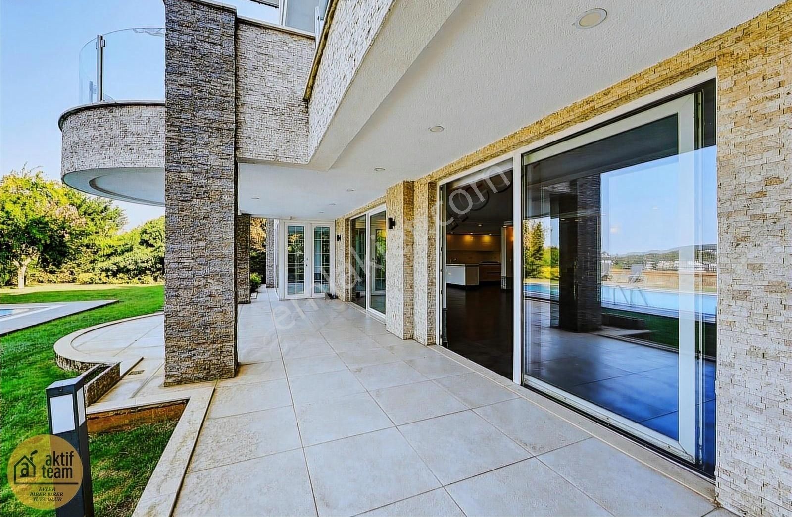 Acarkent'de Özel Konumlu, Boğaz Manzaralı Kiralık Br Villa - Görsel 22