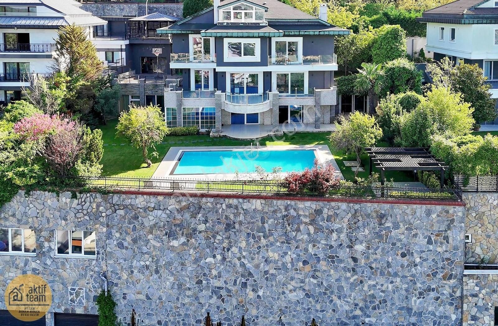 Acarkent'de Özel Konumlu, Boğaz Manzaralı Kiralık Br Villa