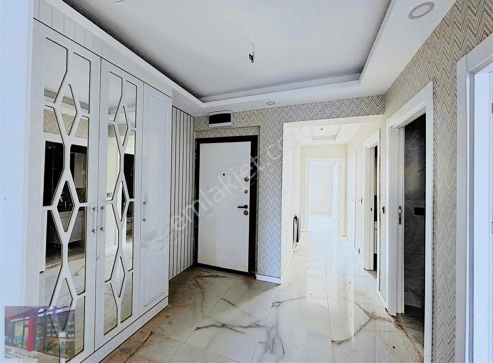 Abdullahpaşa Arı Büfe İlerisinde Bulvar Üstü Sıfır 2+1