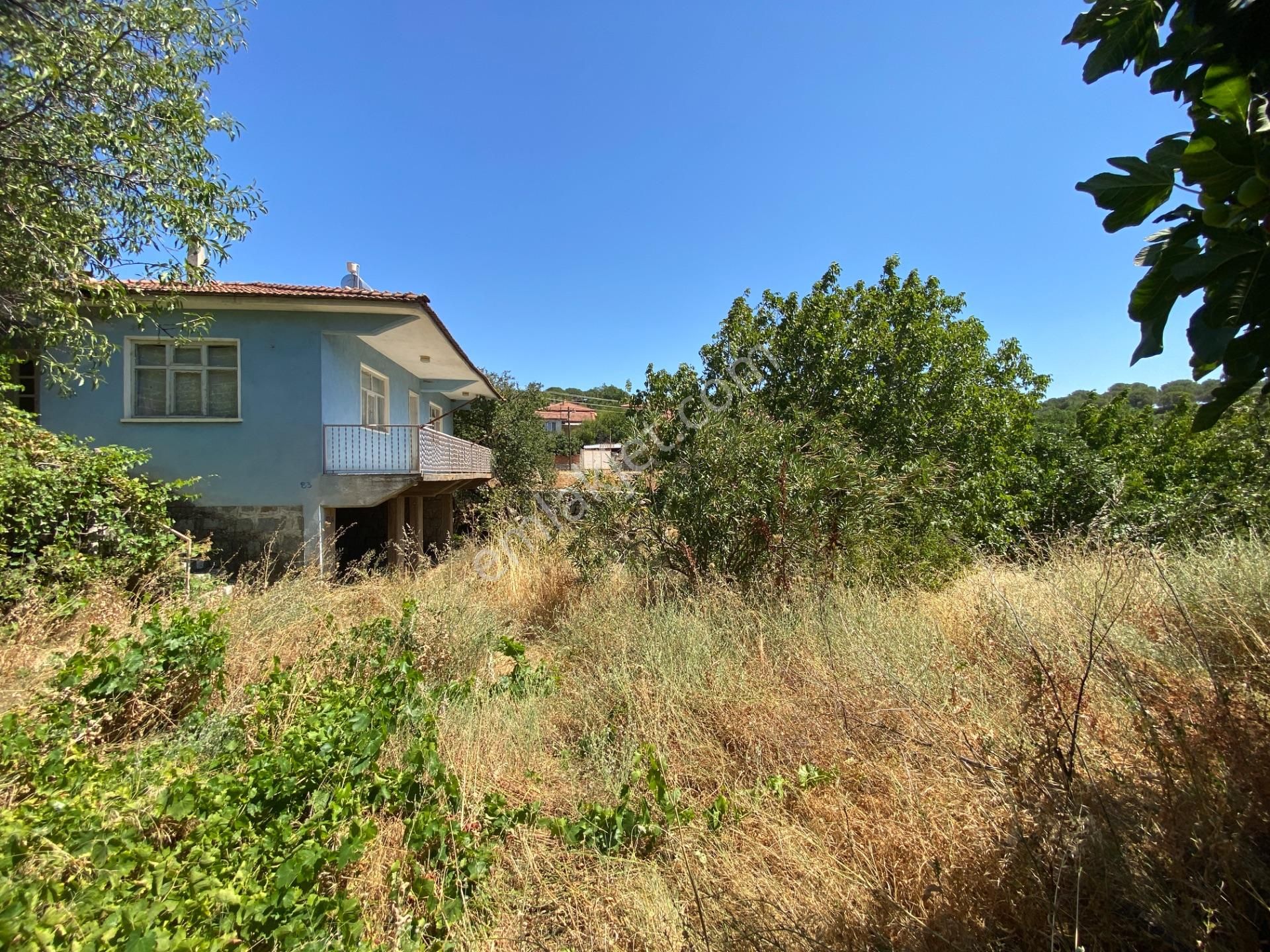 Bergama Kozak Karaveliler’de Satılık Köy Evi Ve Arsası - Görsel 3