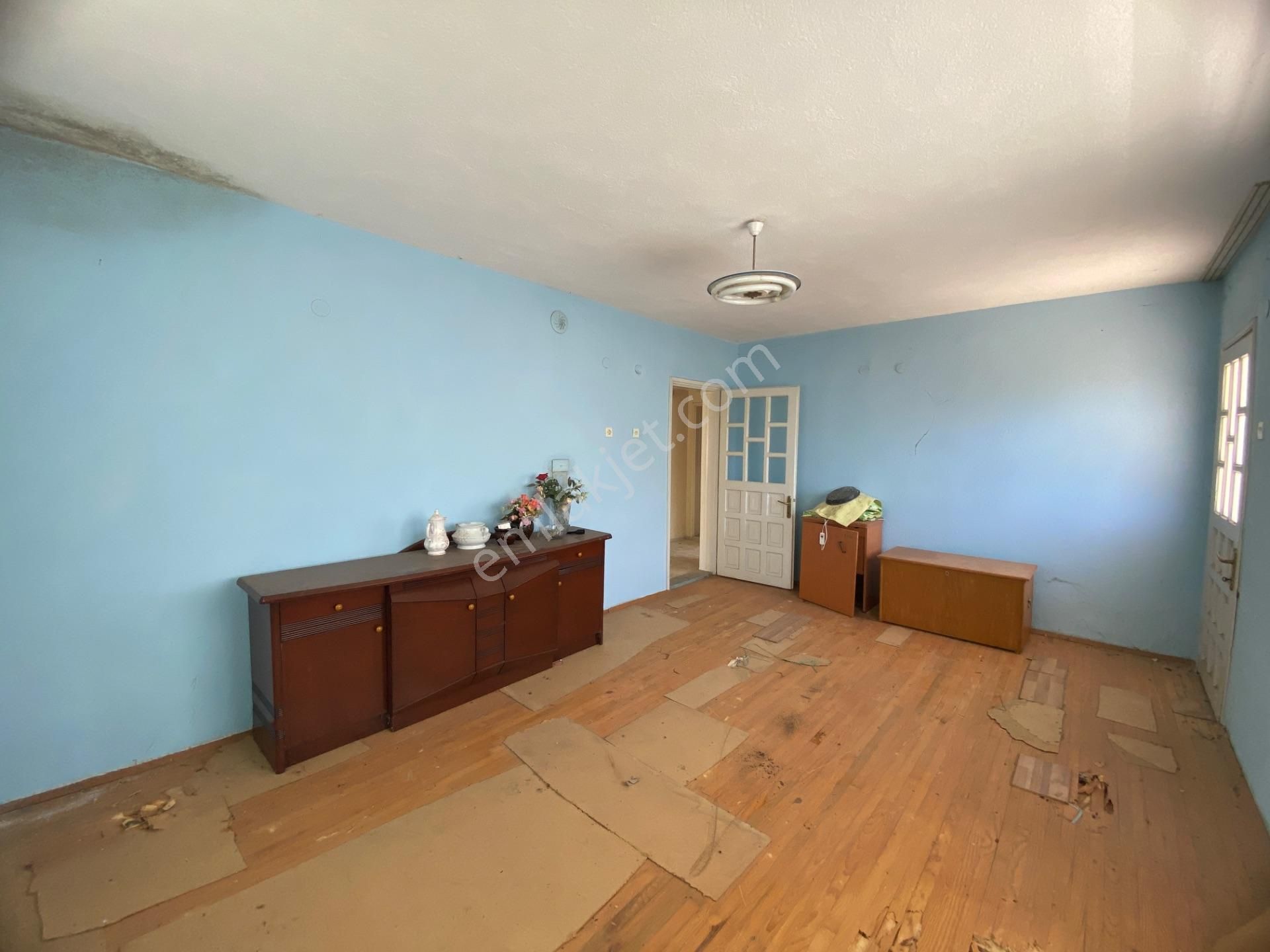 Bergama Kozak Karaveliler’de Satılık Köy Evi Ve Arsası - Görsel 20