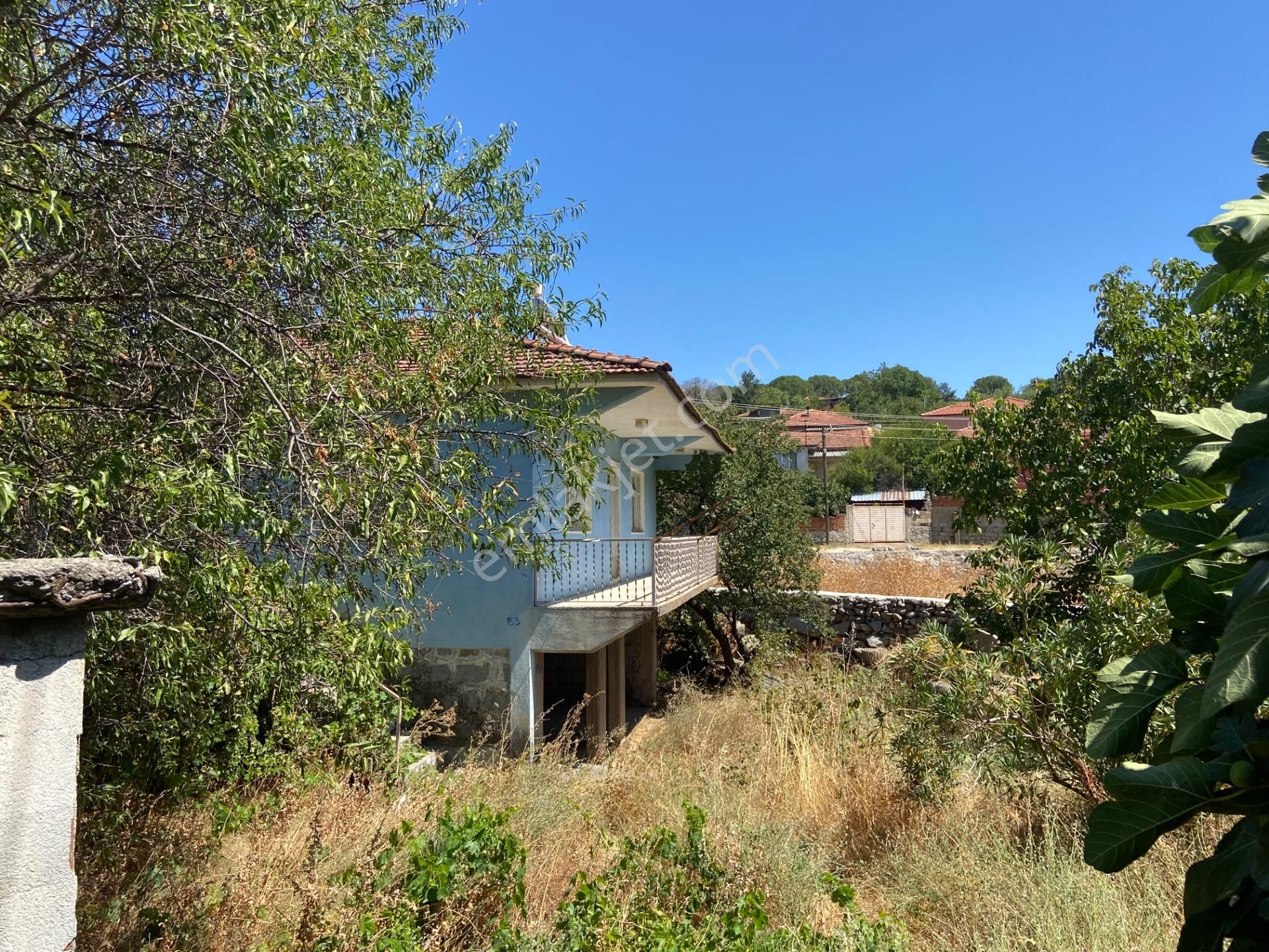 Bergama Kozak Karaveliler’de Satılık Köy Evi Ve Arsası - Görsel 35