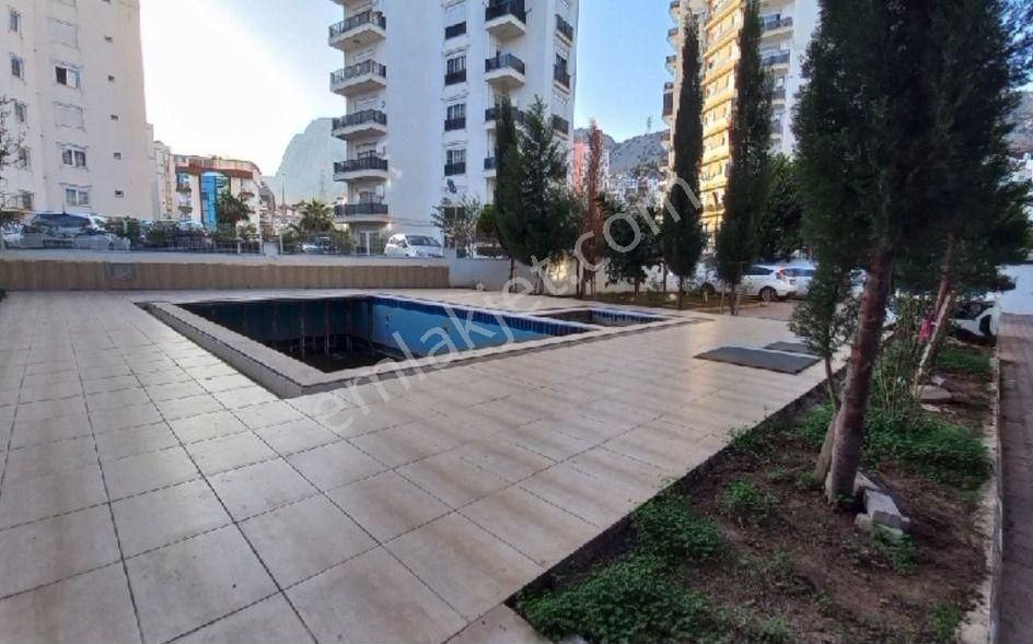 Antalya Konyaaltı Hurma'da 2+1 Havuzlu İkinci Kat Ayrı Mutfaklı Satılık Daire - Görsel 14