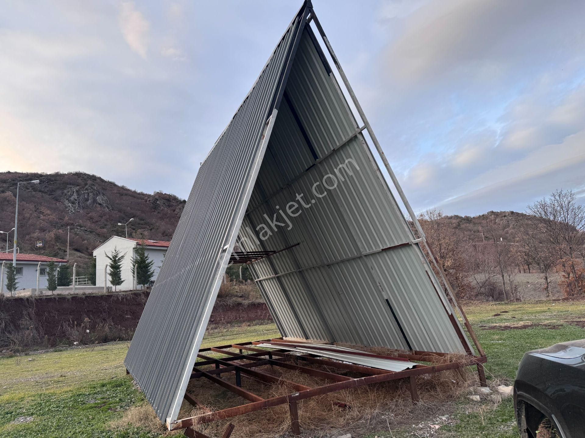 Almus'ta Göle Sıfır Müstakil Tek Tapulu 1600m2 Arazi