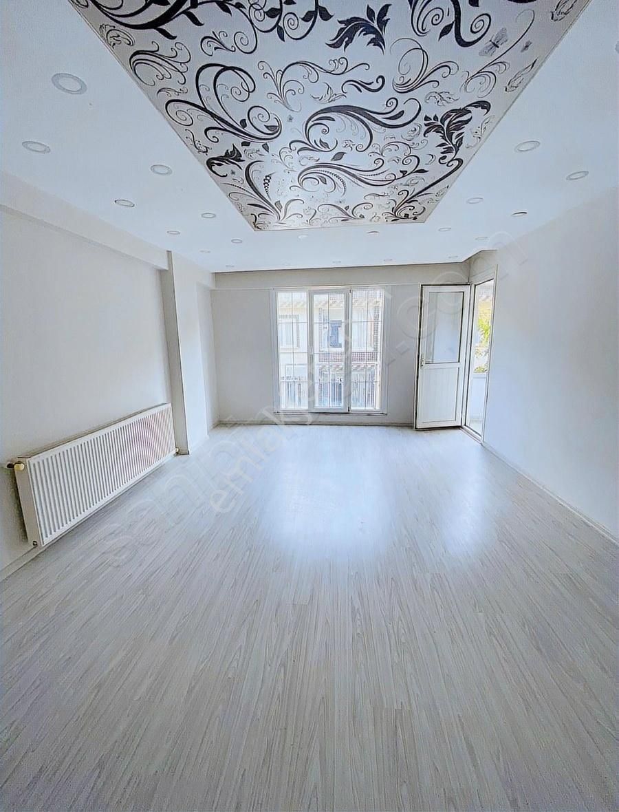 Acil Satılık 3+1 Arakat 140 M2 İncirtepe Mahallesi