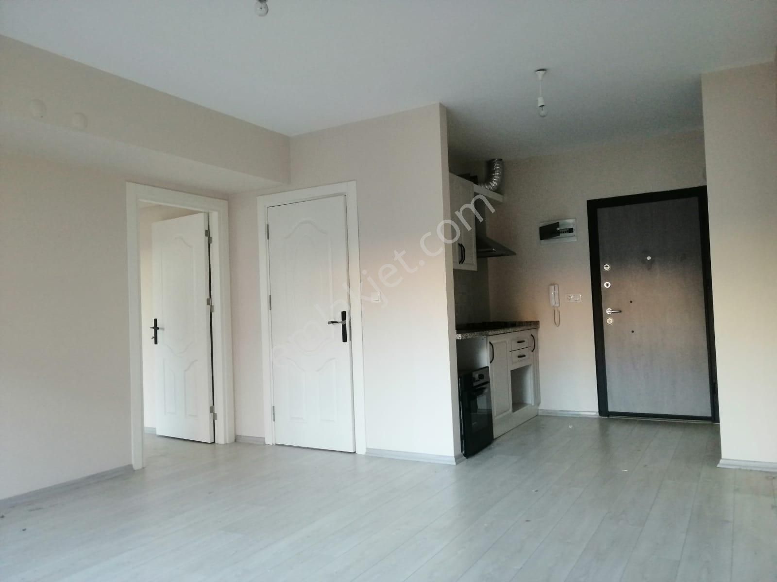 Manisa Salihli'de 1+1 Kiralık Daire Mithatpaşa Mah.
