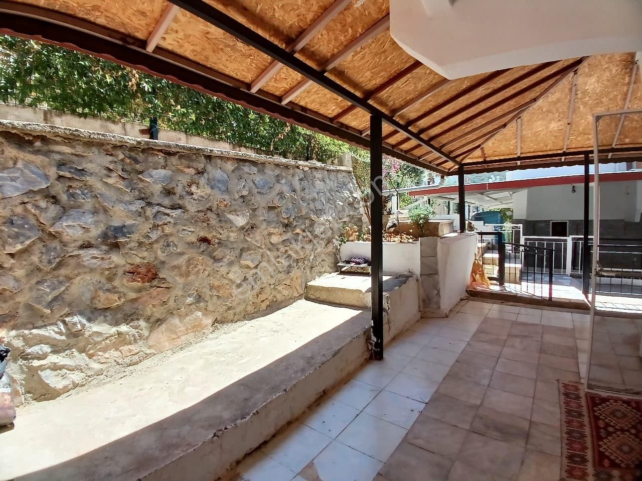 Re/max Cool 2 'den Deniz Manzaralı Yazlık - Görsel 5