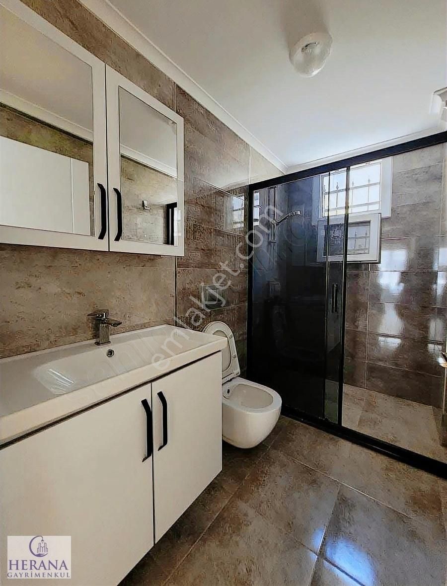 Taşyakada Baha Şıkman Caddesi Üzeri Satılık 2+1 Giriş Kat Daire