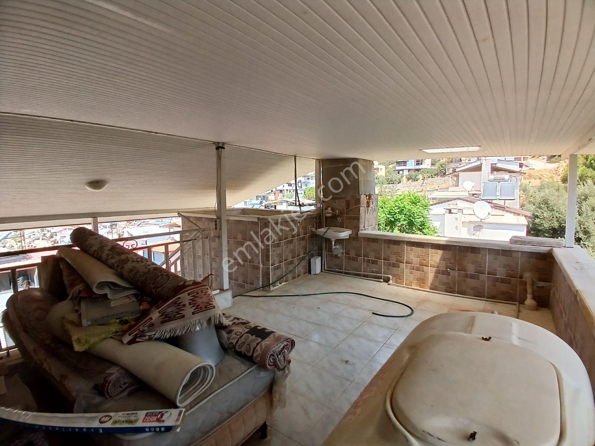 Re/max Cool'dan Kerem Sitesinde Deniz Manzaralı 3+1 İkiz Villa - Görsel 32