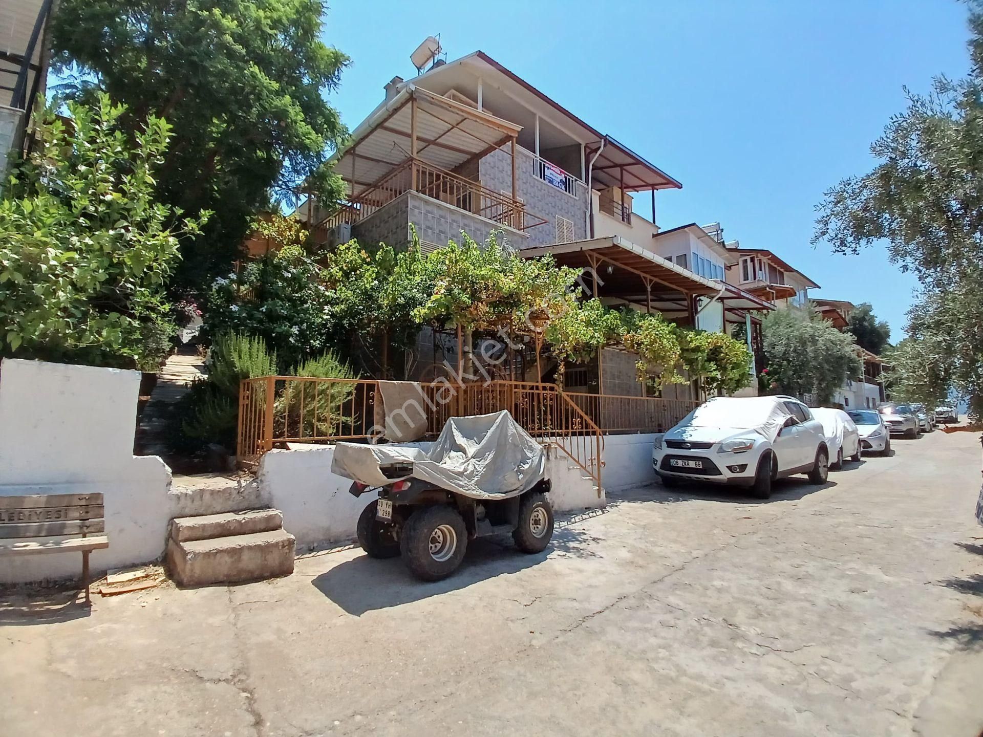 Re/max Cool'dan Kerem Sitesinde Deniz Manzaralı 3+1 İkiz Villa - Görsel 6