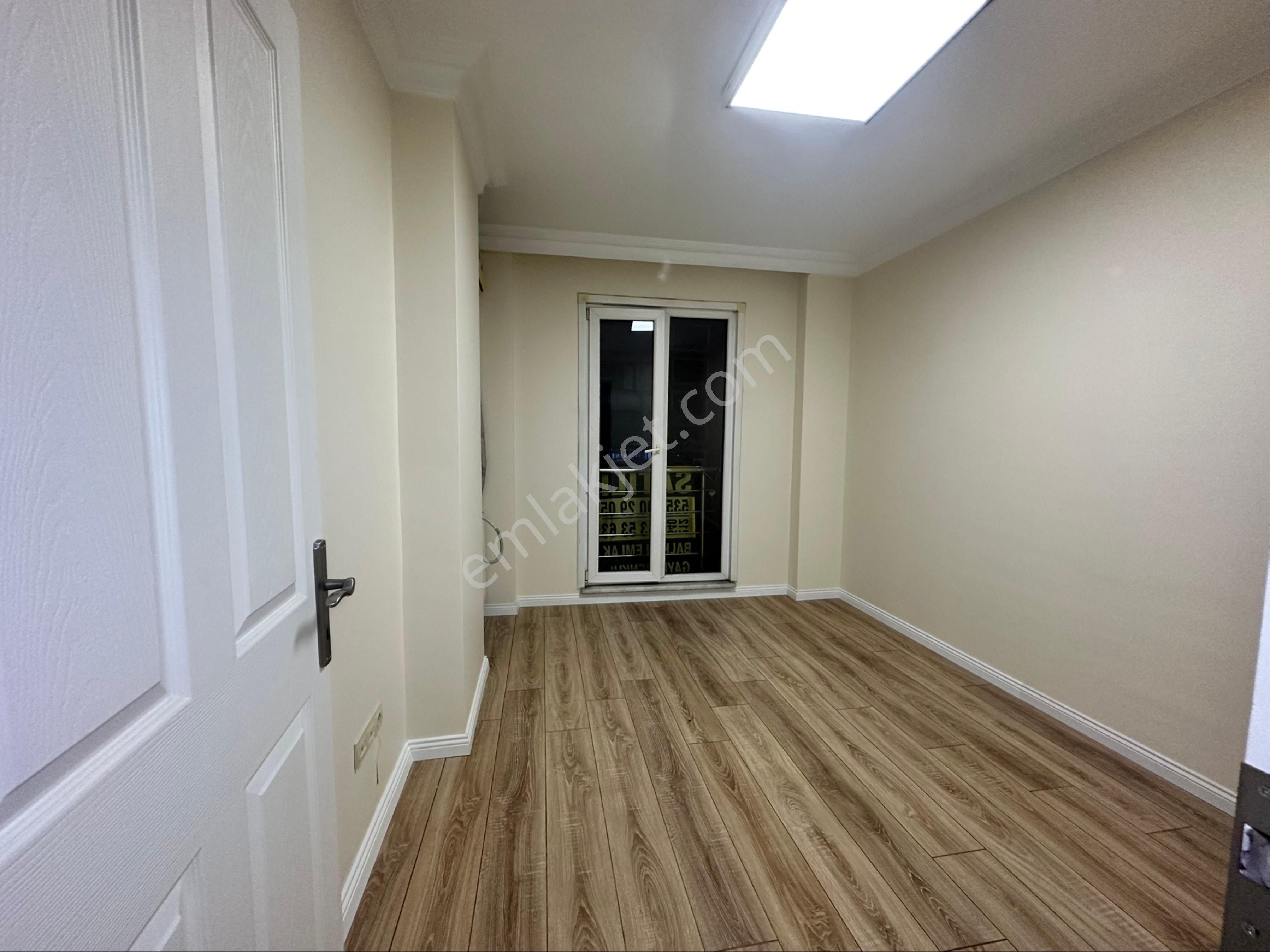 Bayrampaşa Merkez Atışalanı Caddesi Üzerinde 3+1 Daire - Görsel 20