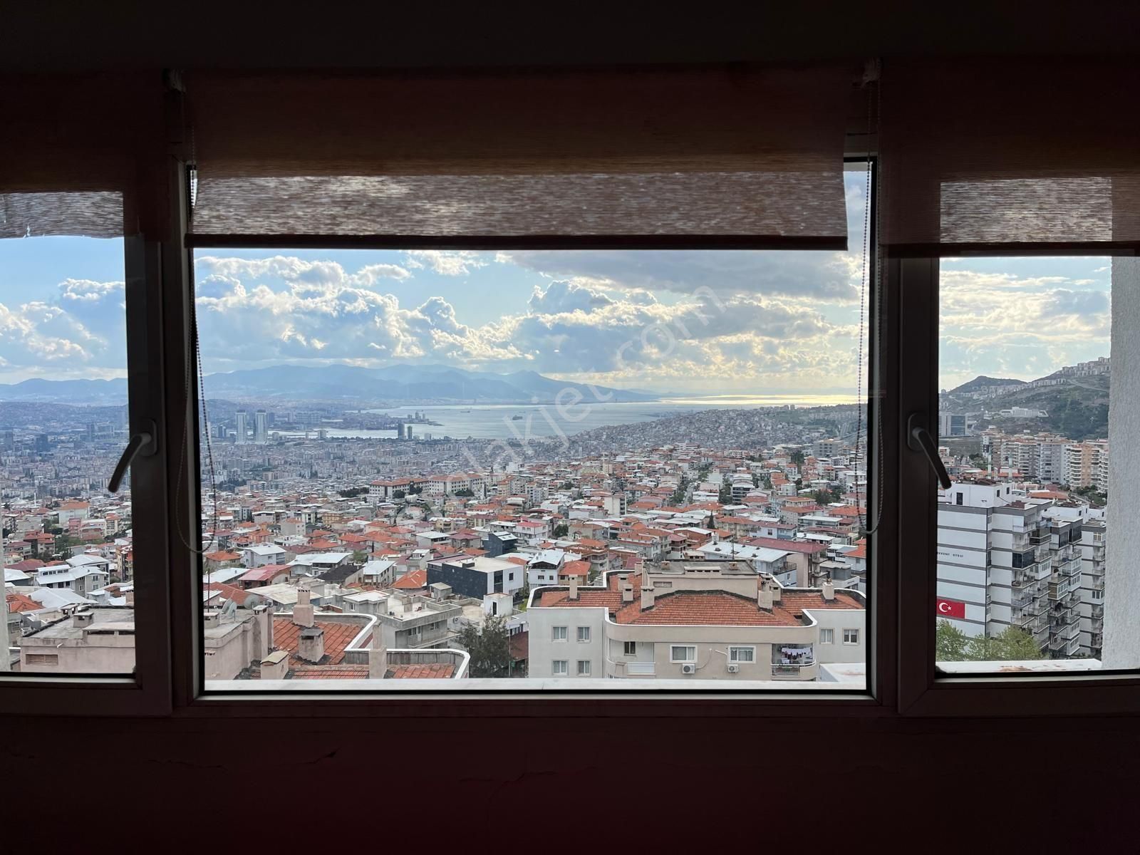 İzmir Bornova Atatürk Mahallesi Evka 4 Te Satılık Daire