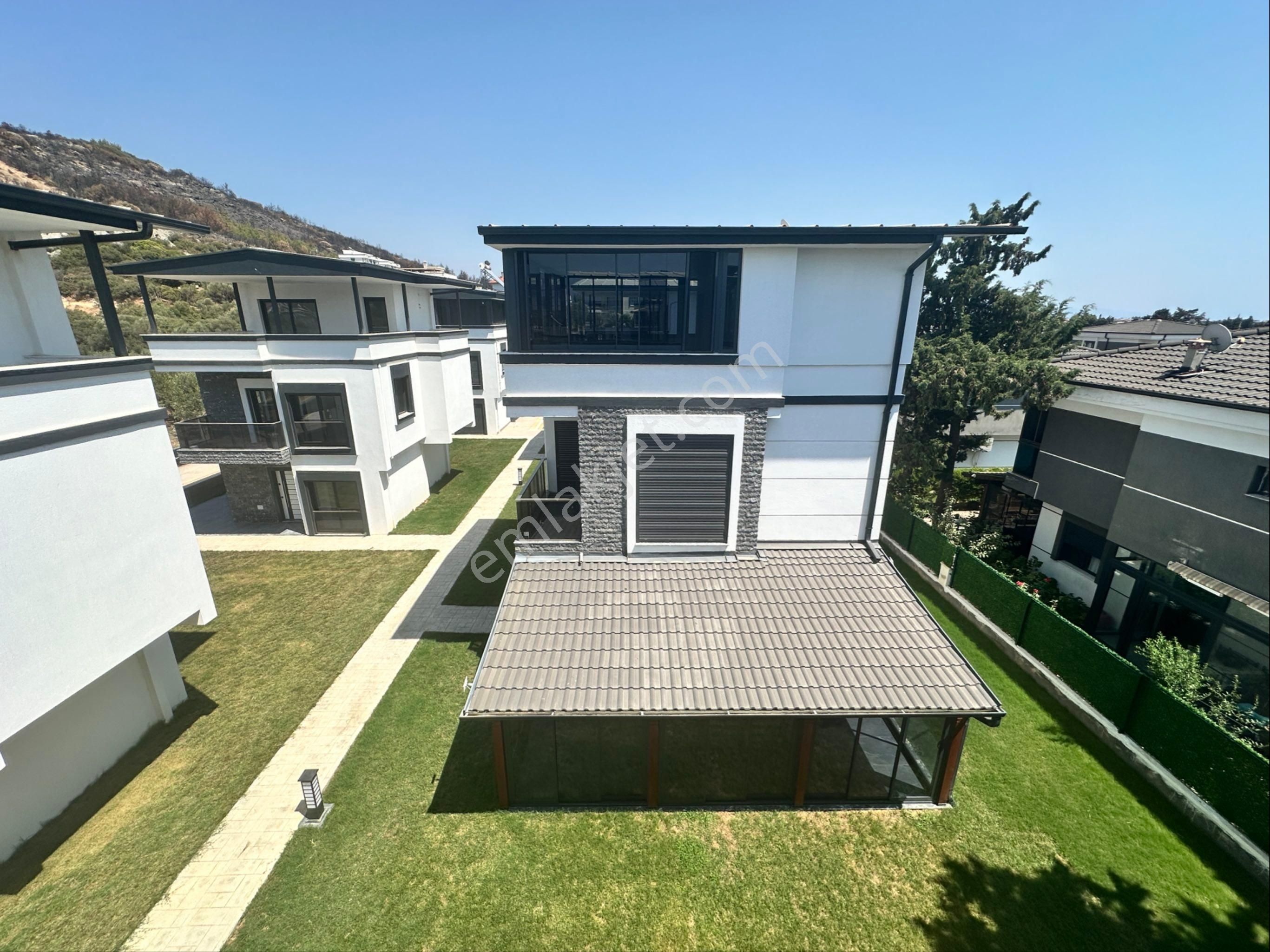 Doğanbey’de Satılık 3+1 Havuzlu Sitede Yazlık Villa / Son Villalar - Görsel 5