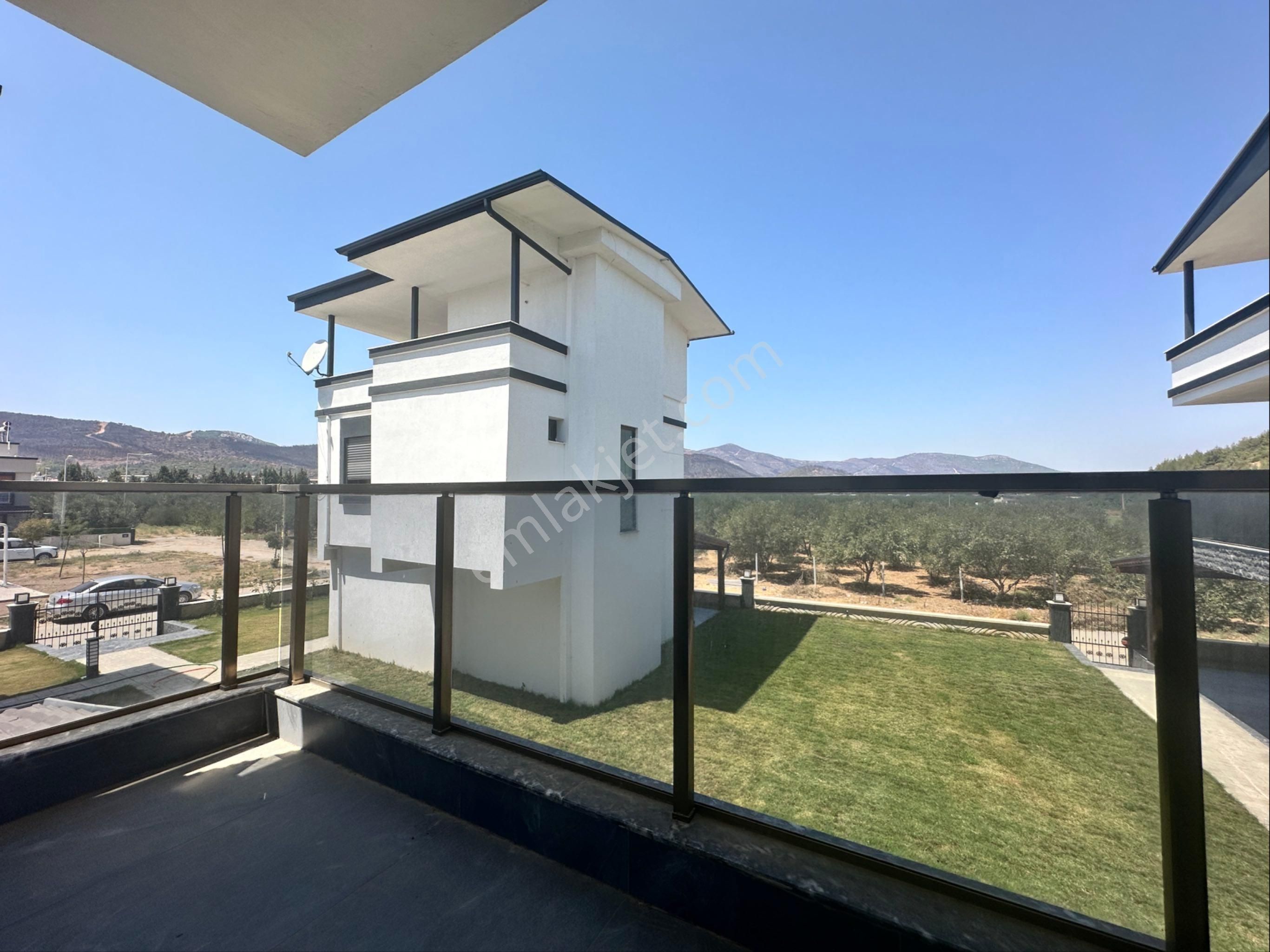 Doğanbey’de Satılık 3+1 Havuzlu Sitede Yazlık Villa / Son Villalar - Görsel 16