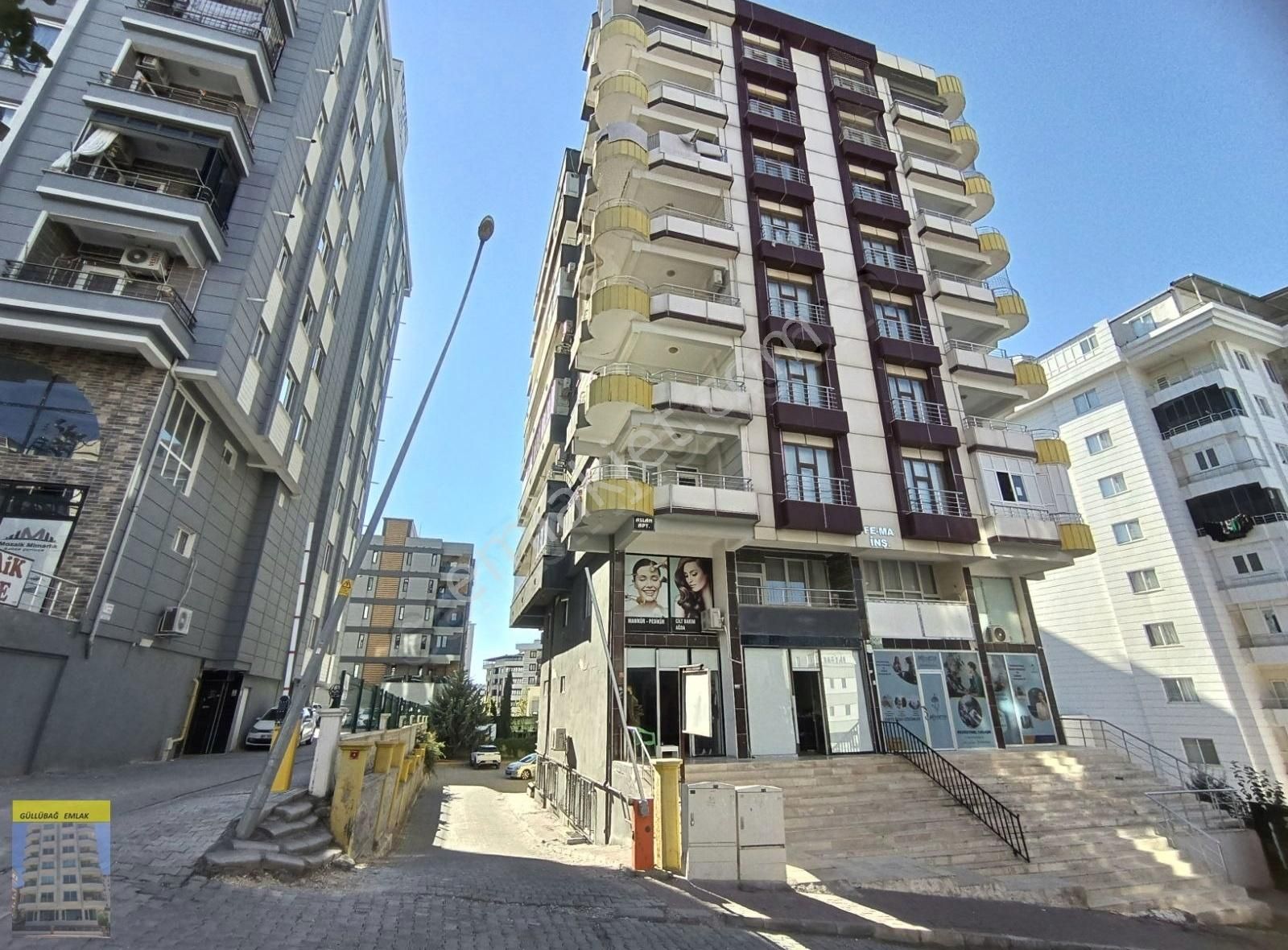 Metro Market Arkası 3+1 Giriş