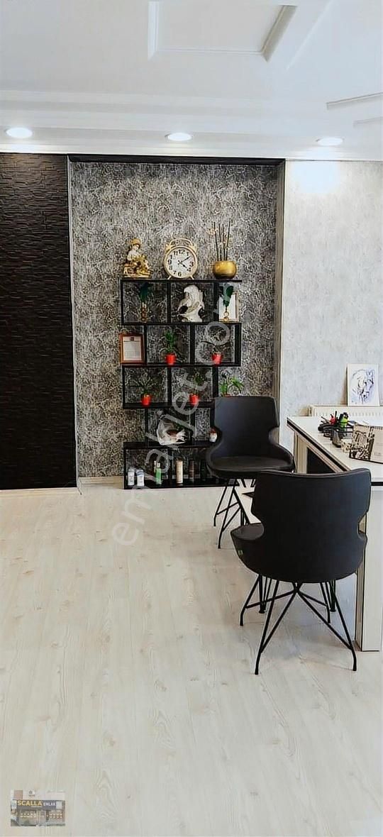 Florya Şenlikköy'de Devren Kiralık Ofis