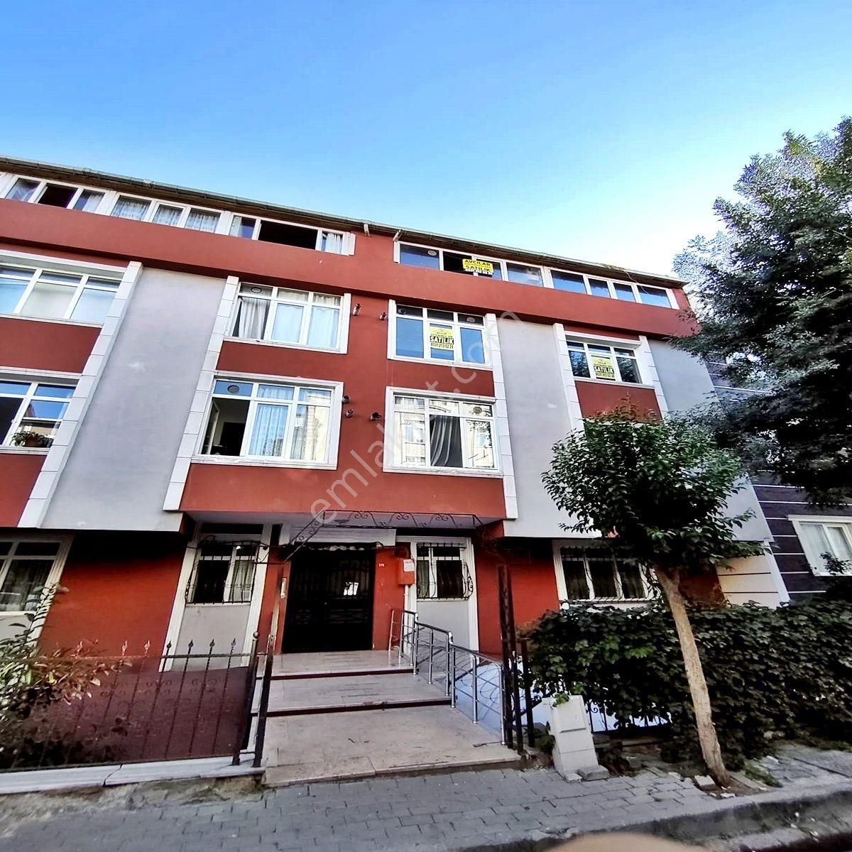 Avcılar Gayrimenkul'den Satılık Yılın 5+2 Dublek Dairesi