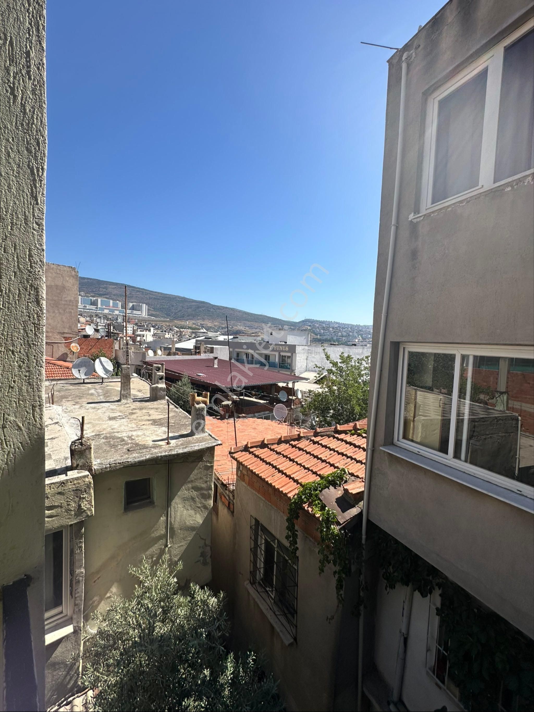 Bayraklı’da Satılık 2 Katlı Bina - Görsel 27