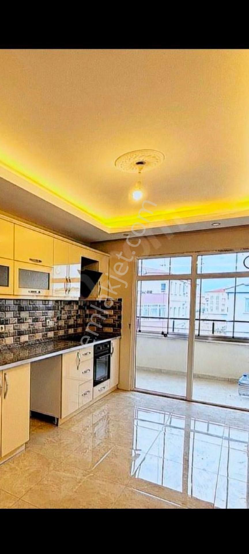 Çerkez Köyde Kiralik Lux 3t1 Arakat Daire