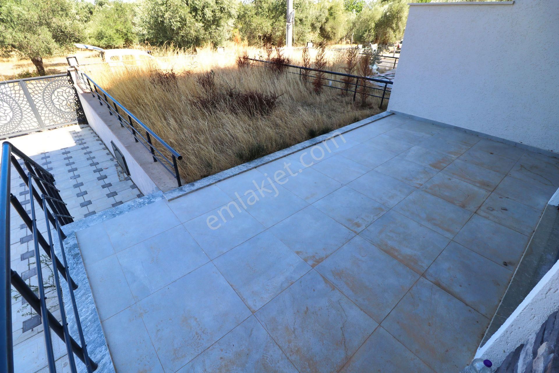 🛑🛑 Aktif'ten Gürede Satılık Dağ Manzaralı Otoaparklı Şık Tasarımlı Denize Yakın 4+1 Villa - Görsel 4