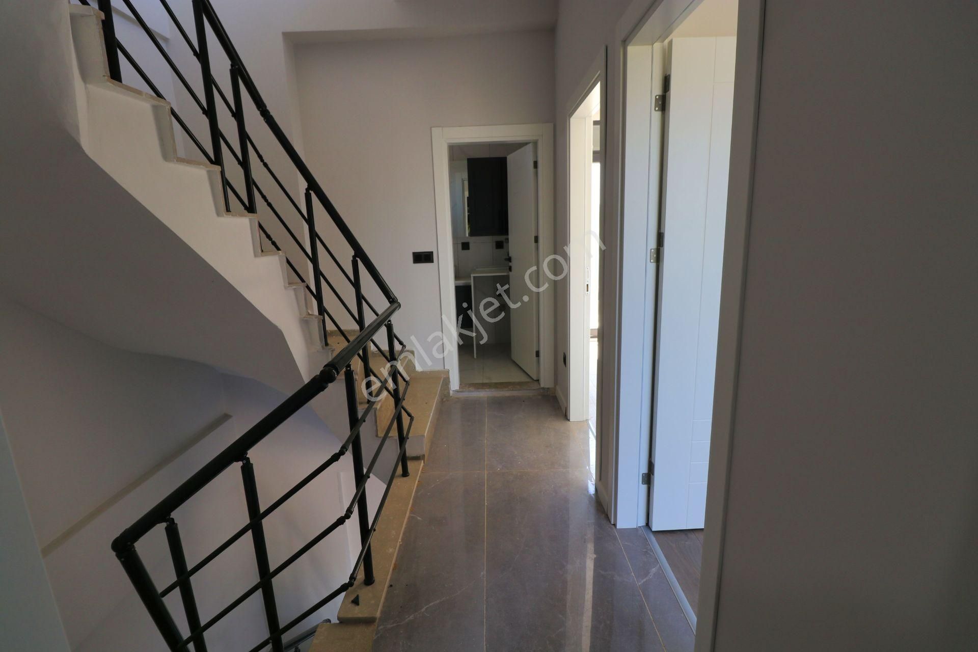 🛑🛑 Aktif'ten Gürede Satılık Dağ Manzaralı Otoaparklı Şık Tasarımlı Denize Yakın 4+1 Villa - Görsel 23