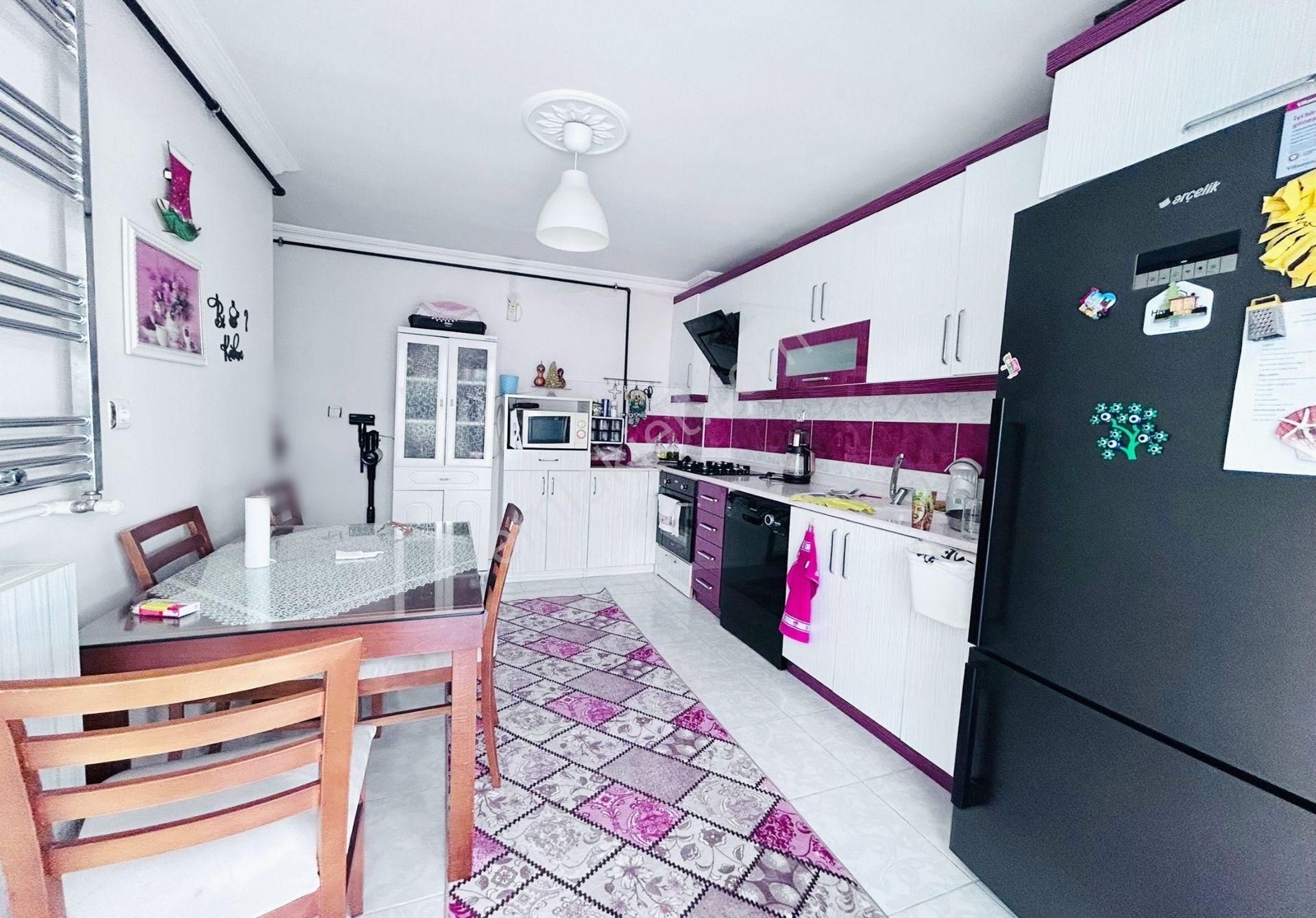 Cadde Yakını Asansörlü Yeni Binada Arakat Yapılı Daire Fırsatı..!