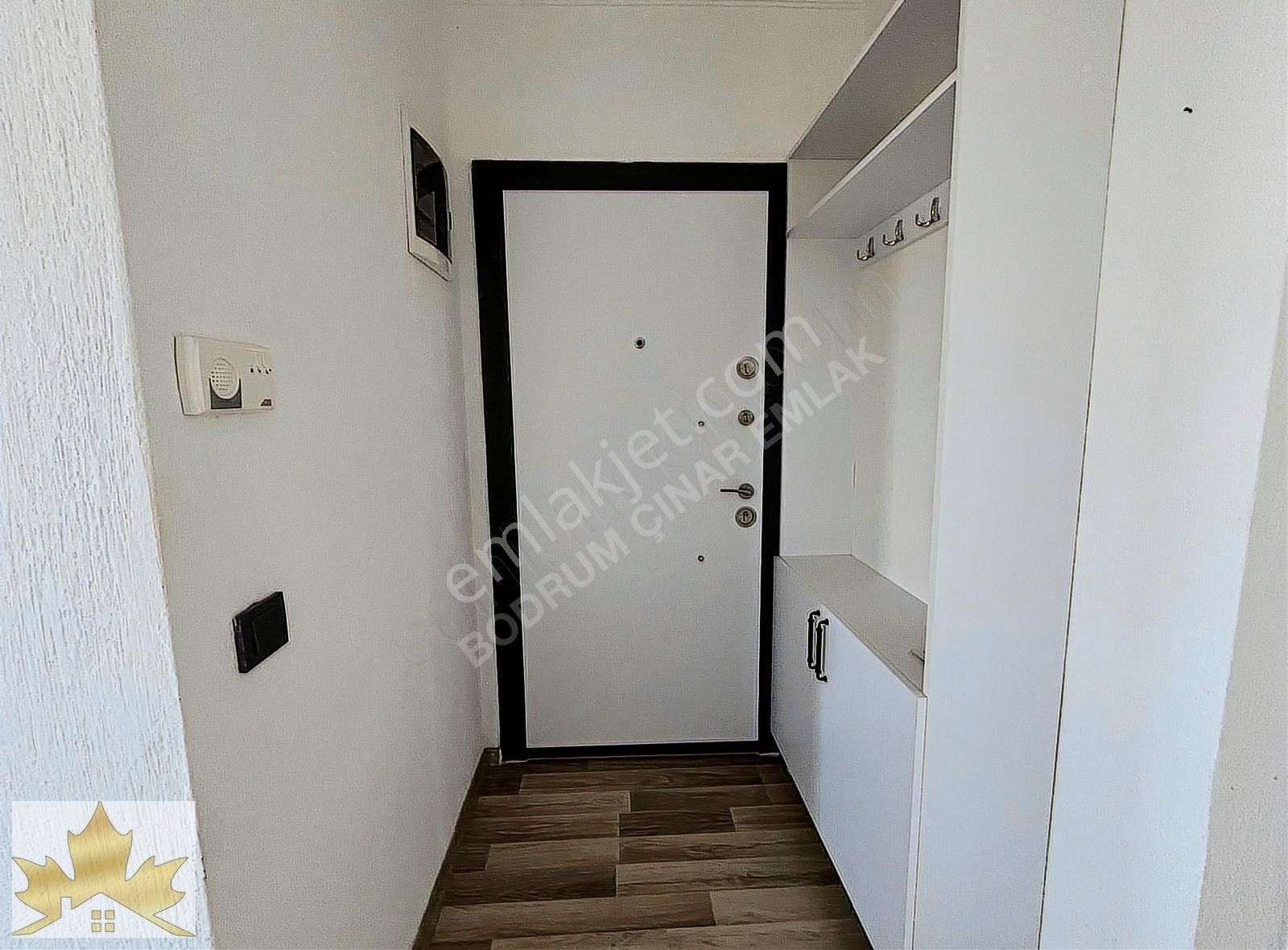 Çınar Emlaktan Mumcularda Ara Kat Geniş Önü Açık 2+1 Daire