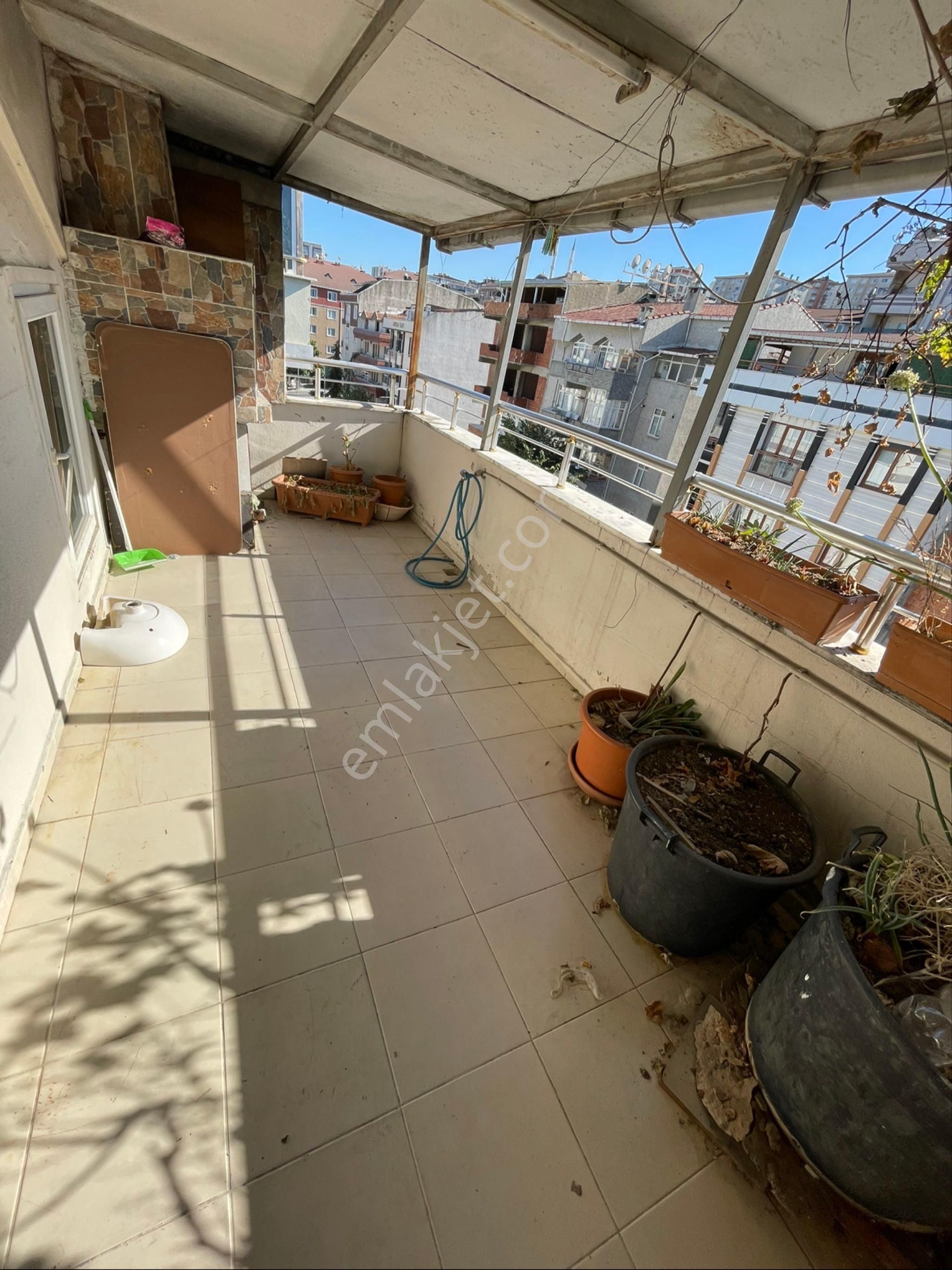 Beylikdüzü Yakuplu’da 3+2 Satılık Dublex Daire