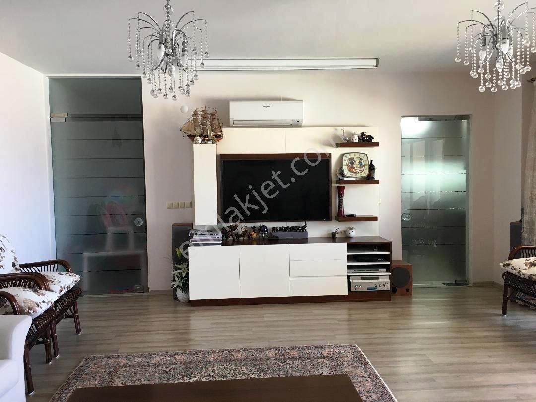 Kuşadası, Satılık, Deniz Manzaralı, 3+1 Daire - Görsel 8