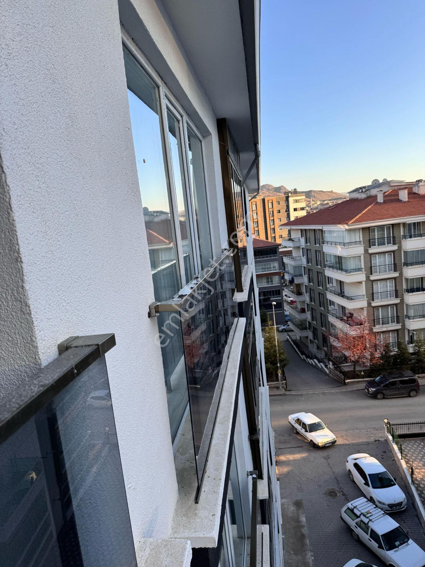 Feridunçelik'te Ada Gross Akbaba Avm Yakını Düzlükte 3+1 130 M2 Satılık Daire !! - Görsel 10