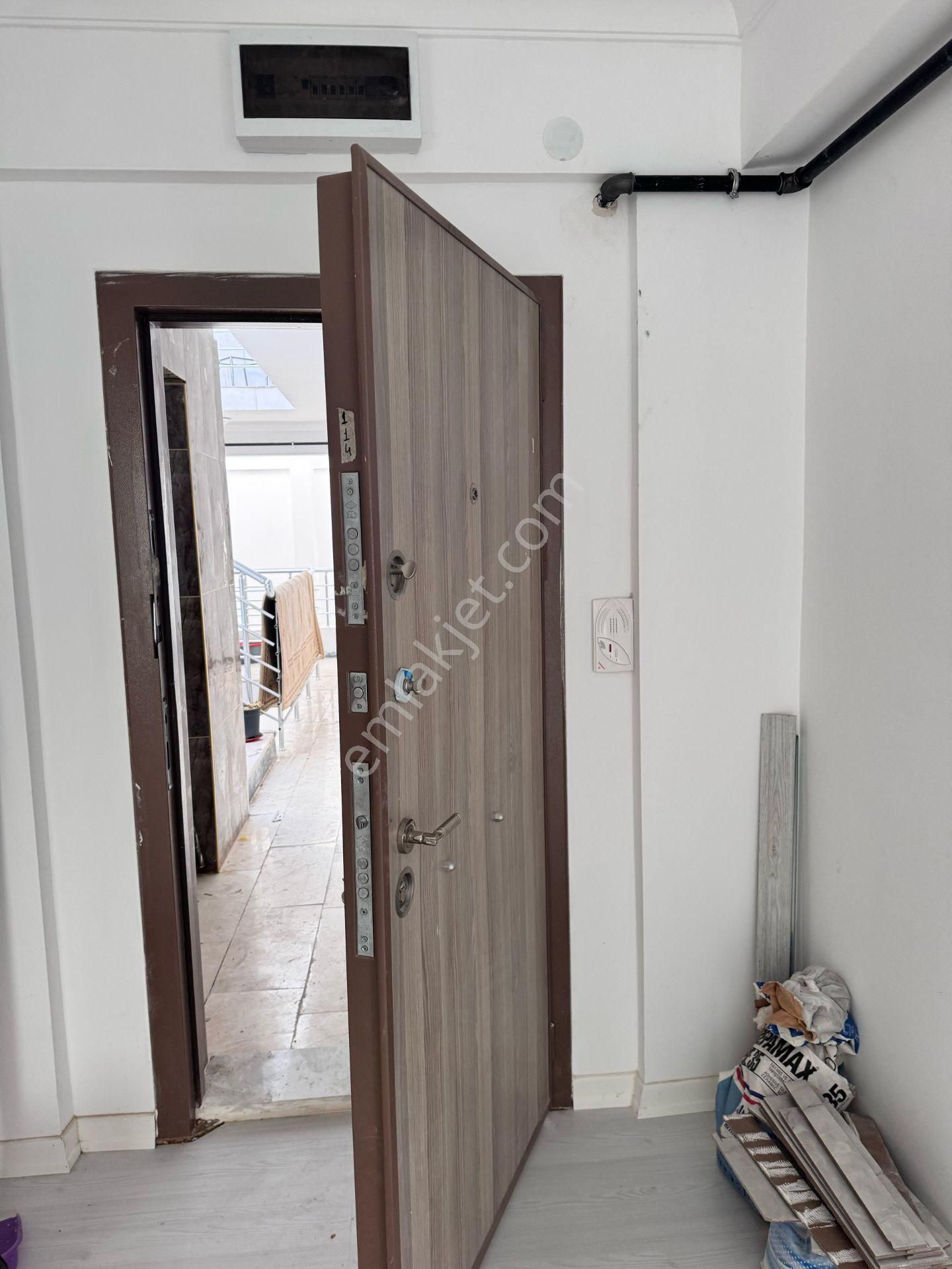 Feridunçelik'te Ada Gross Akbaba Avm Yakını Düzlükte 3+1 130 M2 Satılık Daire !! - Görsel 18