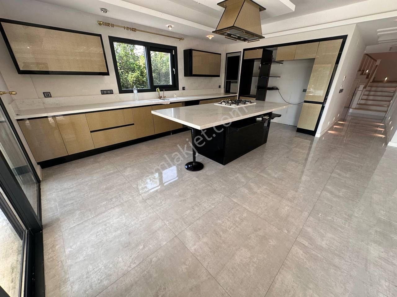 Smyrna Team’ Den Kuşçular’ Da Site İçinde, Satılık 3+1 Özel Villa - Görsel 10