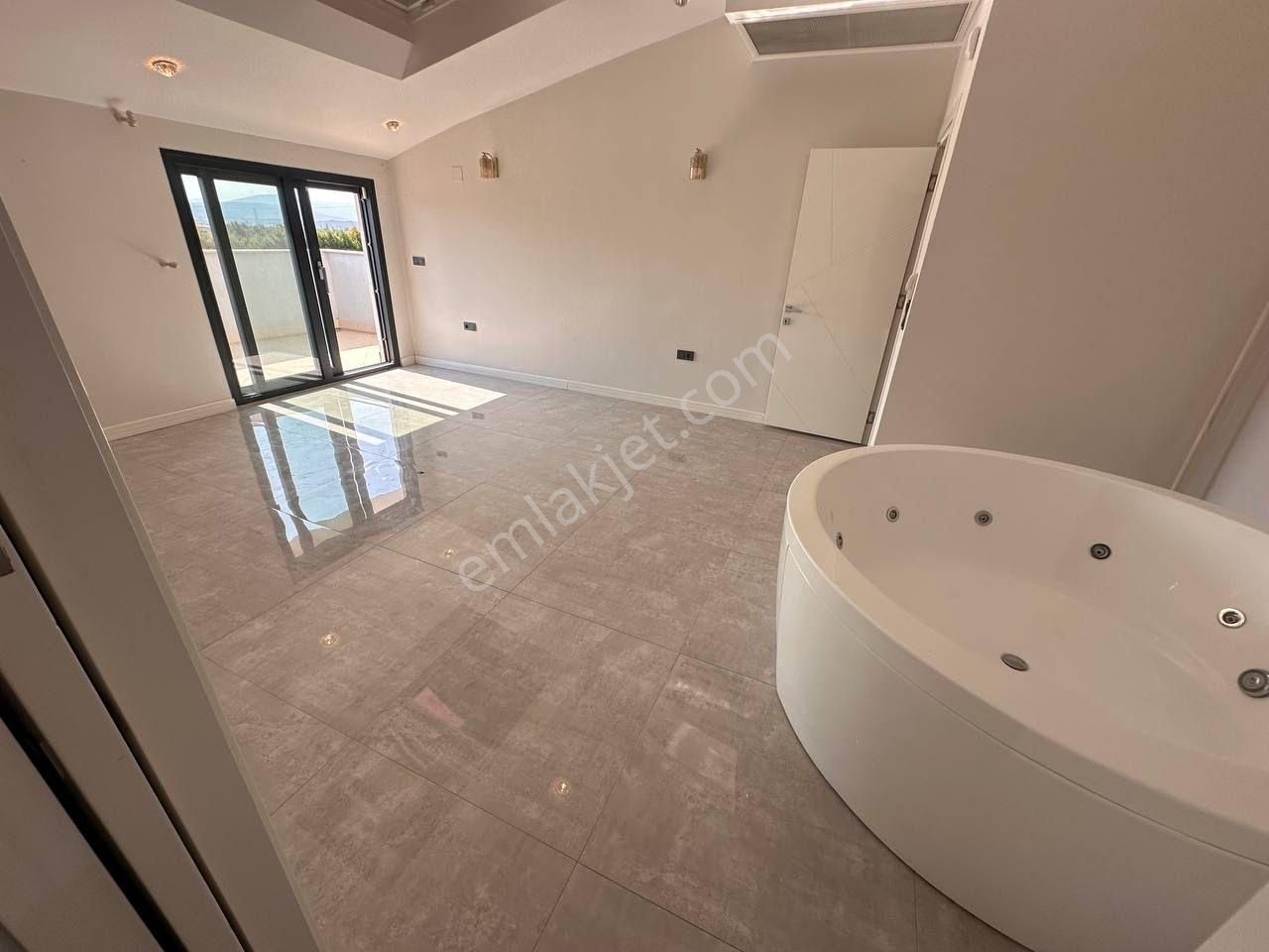 Smyrna Team’ Den Kuşçular’ Da Site İçinde, Satılık 3+1 Özel Villa - Görsel 27