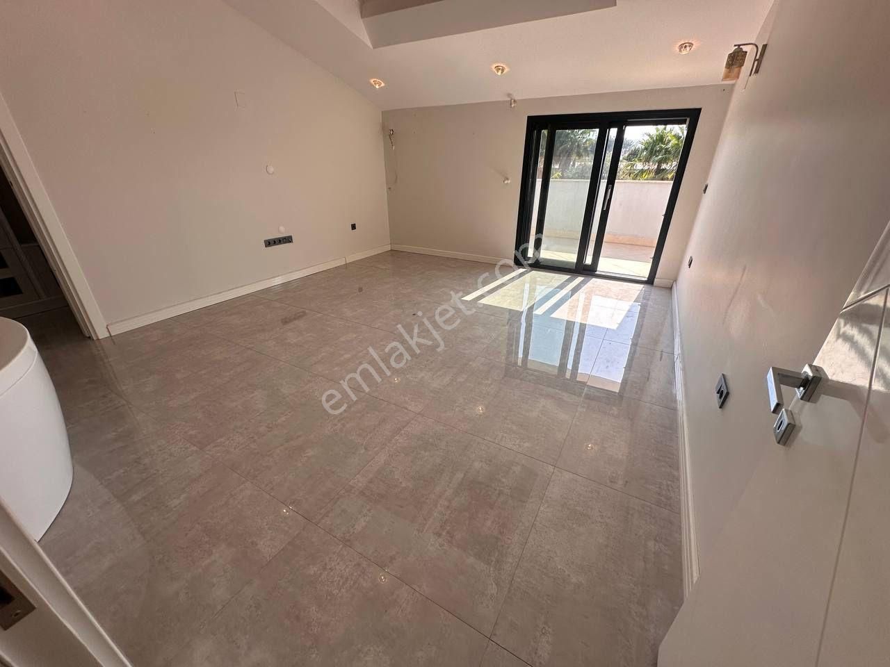 Smyrna Team’ Den Kuşçular’ Da Site İçinde, Satılık 3+1 Özel Villa - Görsel 31